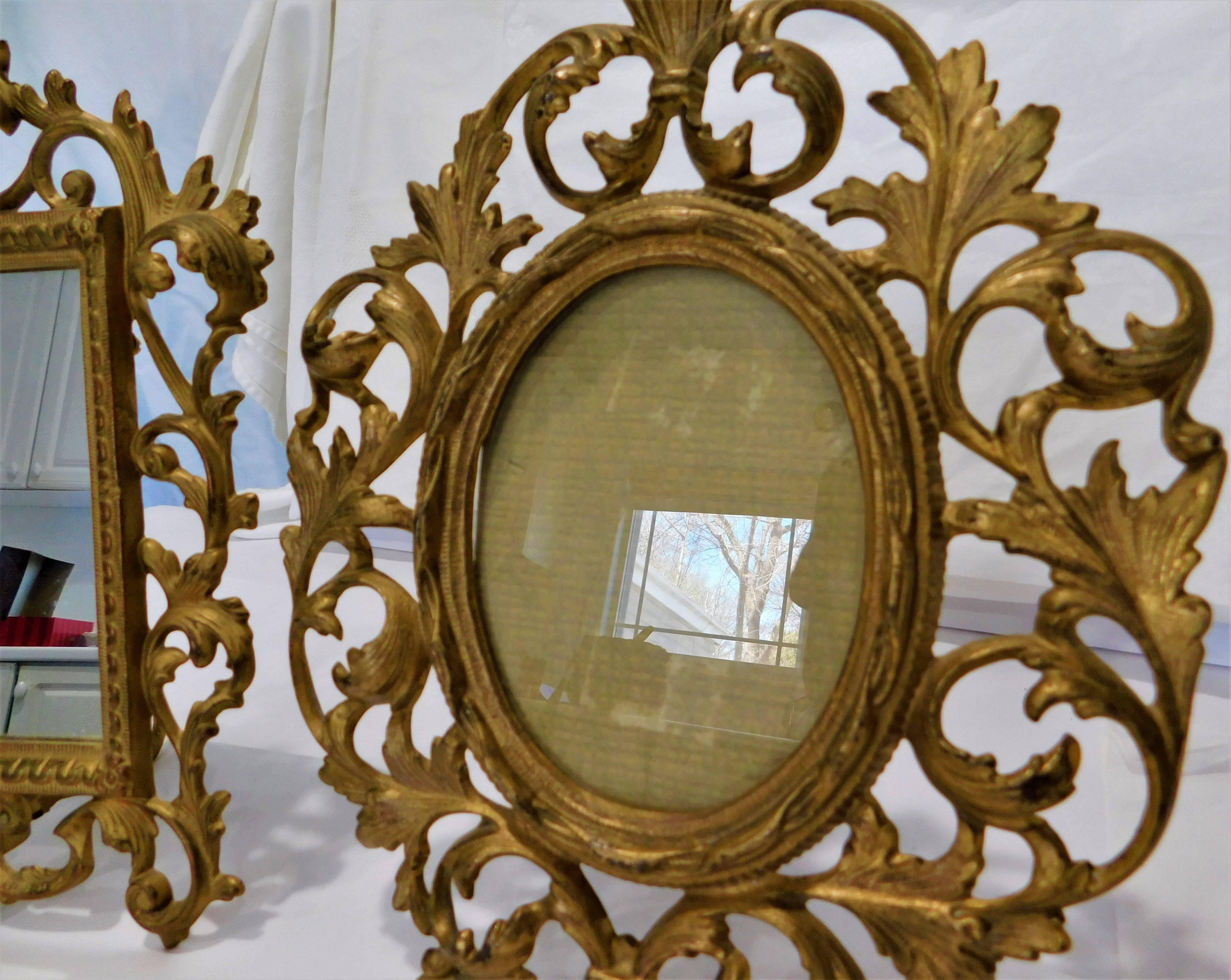Rococo 3 miroirs de coiffeuse de table anciens en bronze doré et cadre ovale anglais du 19ème siècle en vente