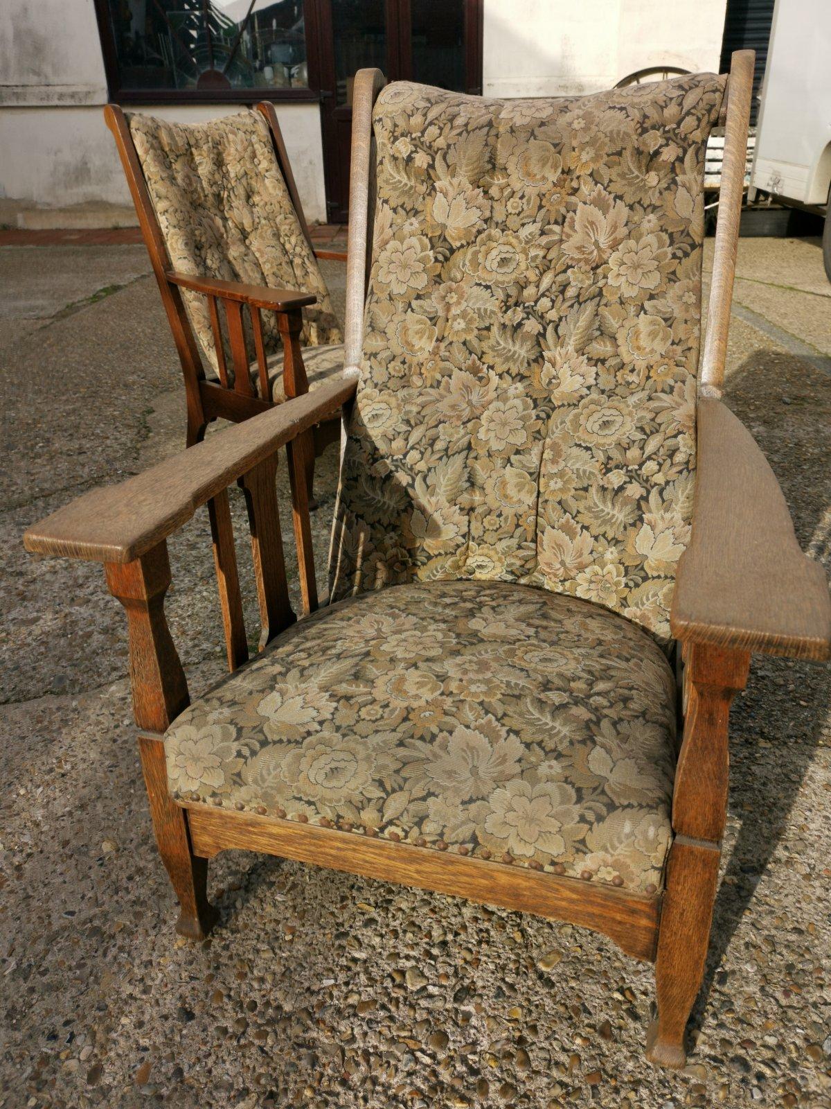 Two English Arts & Crafts Oak Reclining Armchairs with Large Flat Extended Arms For Sale 9