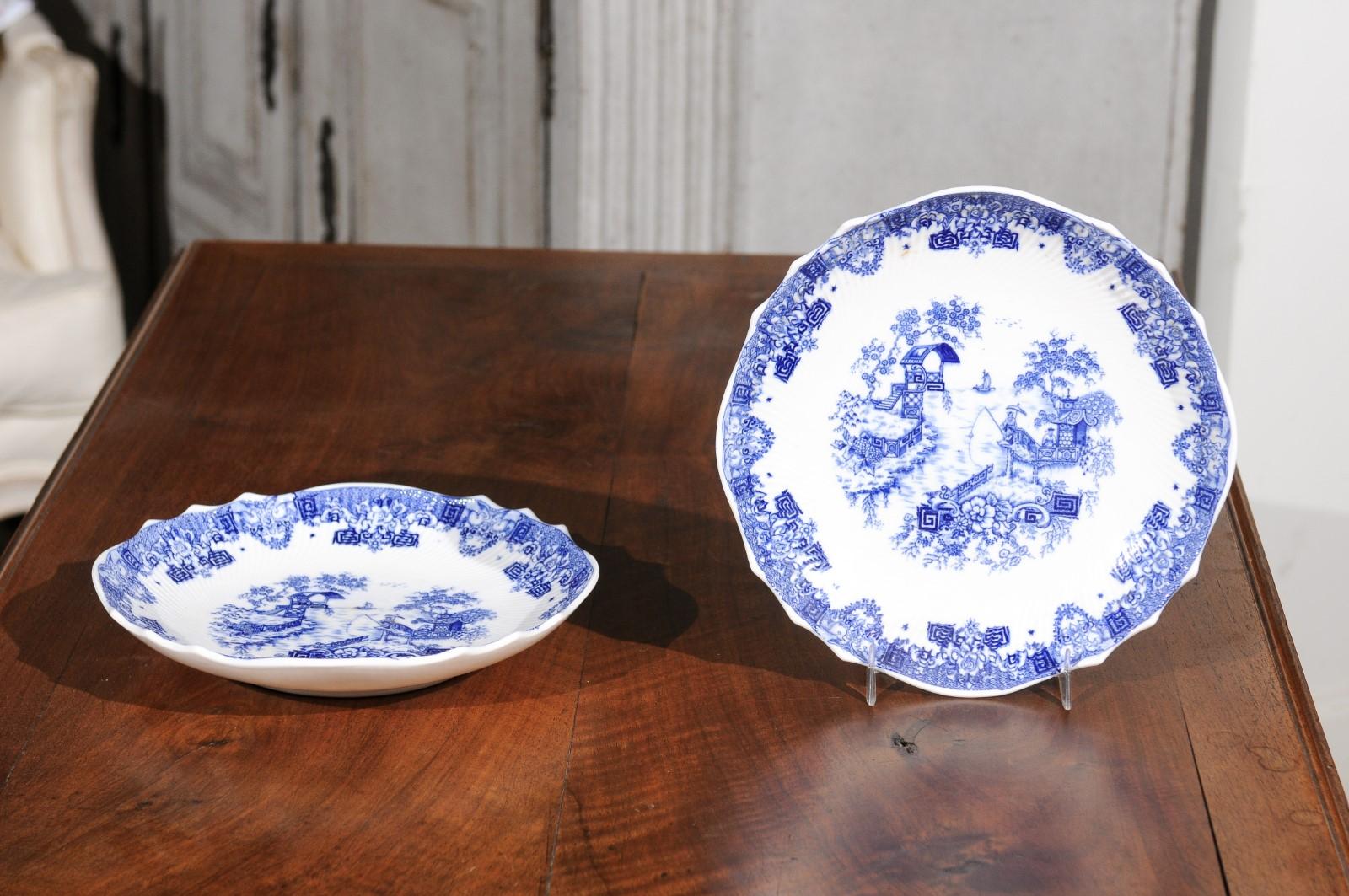 Two English Victorian period blue and white Copeland Spode plates from the late 19th century, with chinoiserie motifs, priced and sold individually. Born in England during the later years of the 19th century, each of these two plates features a