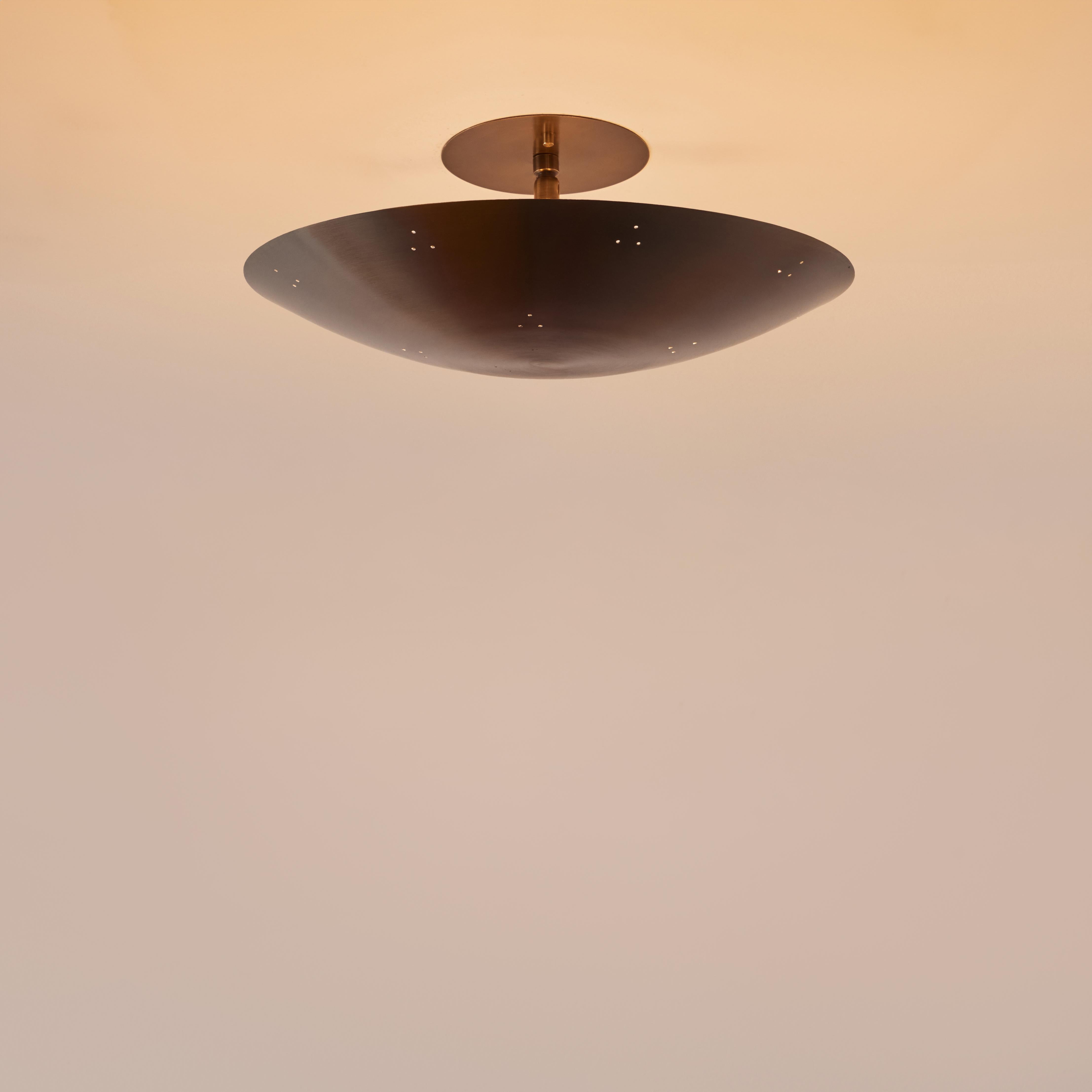 Raul Reyes 'Rey 14' Dome-Deckenleuchte aus patiniertem Messing mit Perforation (Moderne der Mitte des Jahrhunderts) im Angebot
