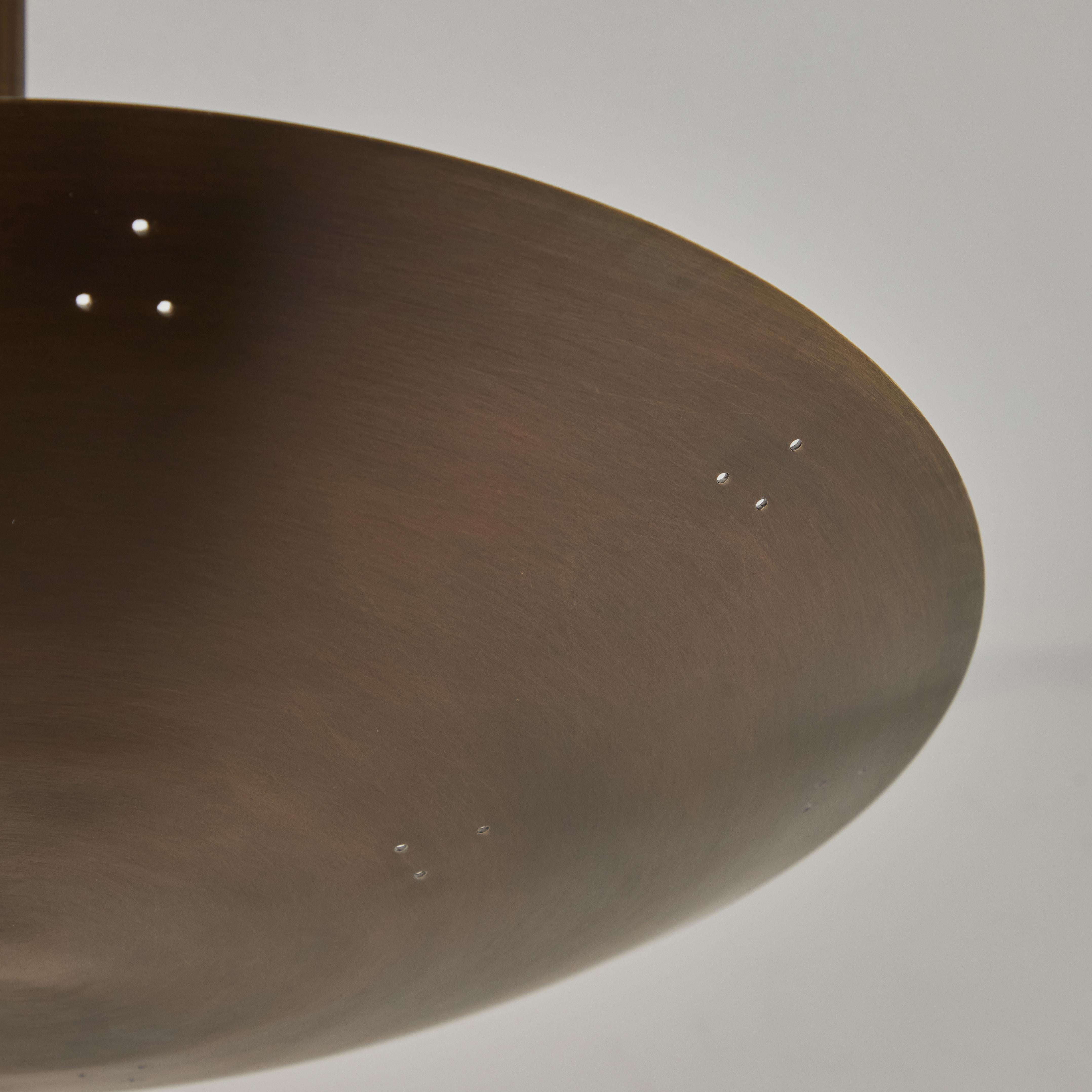 Raul Reyes 'Rey 14' Dome-Deckenleuchte aus patiniertem Messing mit Perforation im Angebot 1