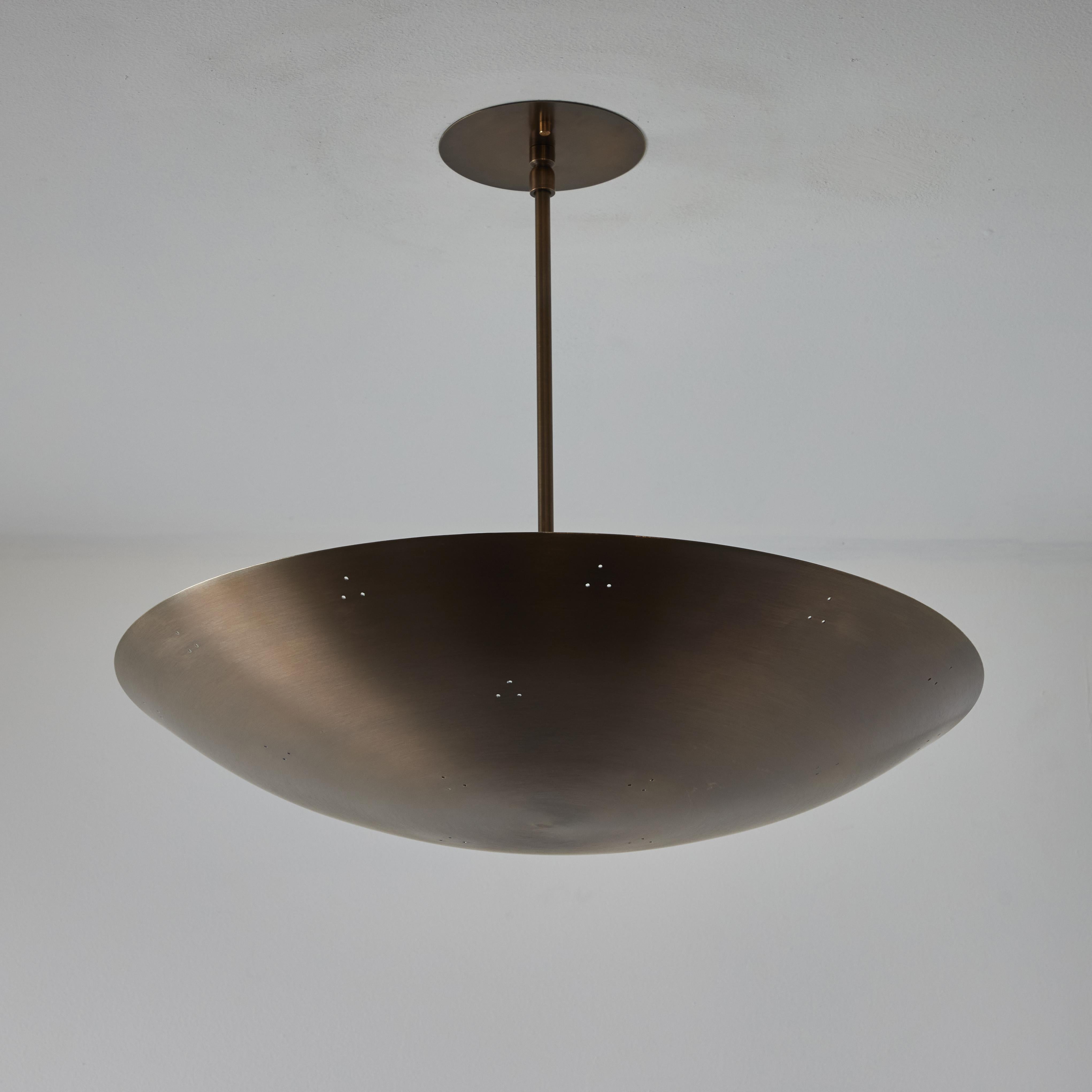 Laiton Lustre Dome en laiton patiné perforé Raul Reyes 