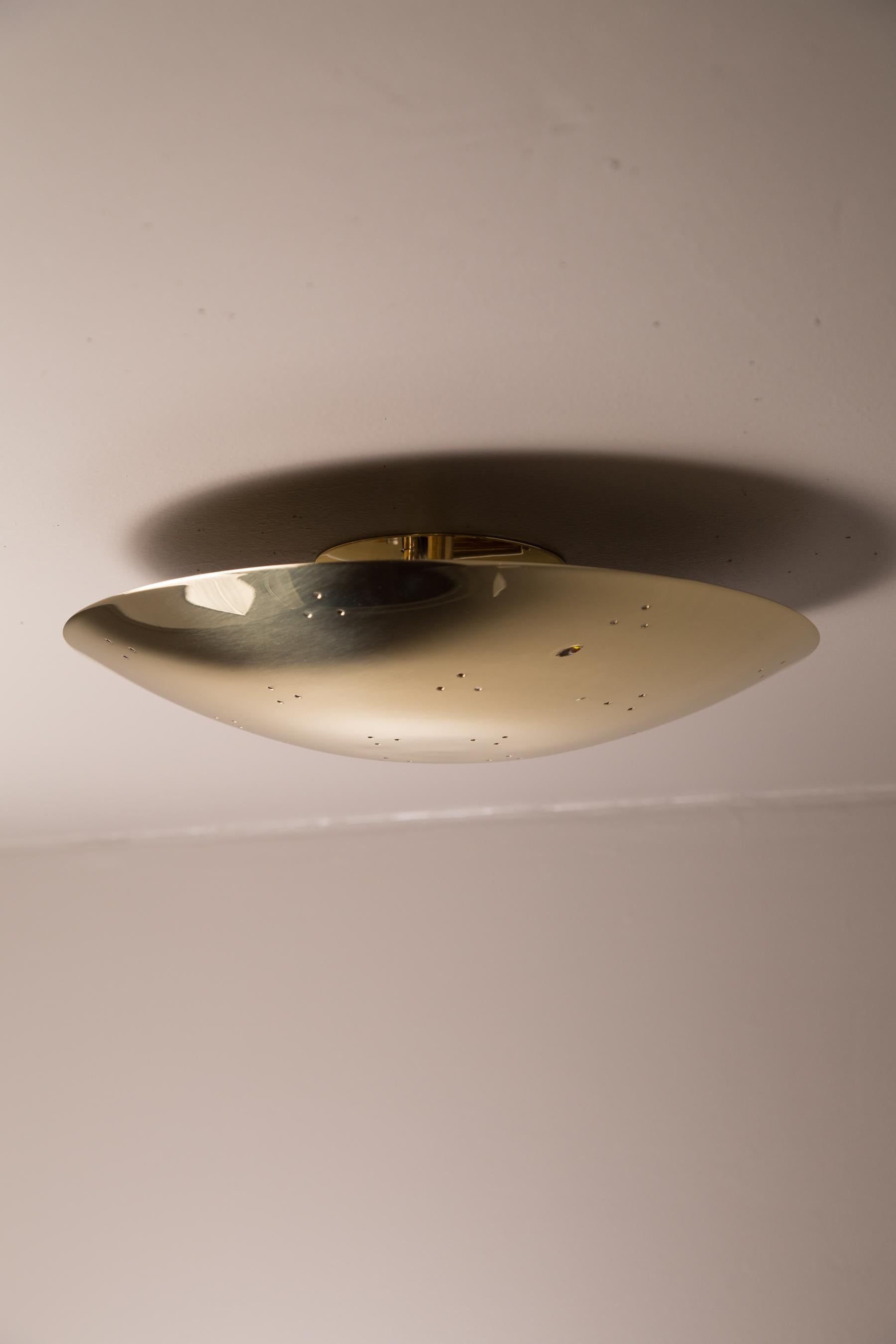 Lampada da soffitto a cupola in ottone traforato 'Rey 14' di Raul Reyes in vendita 1