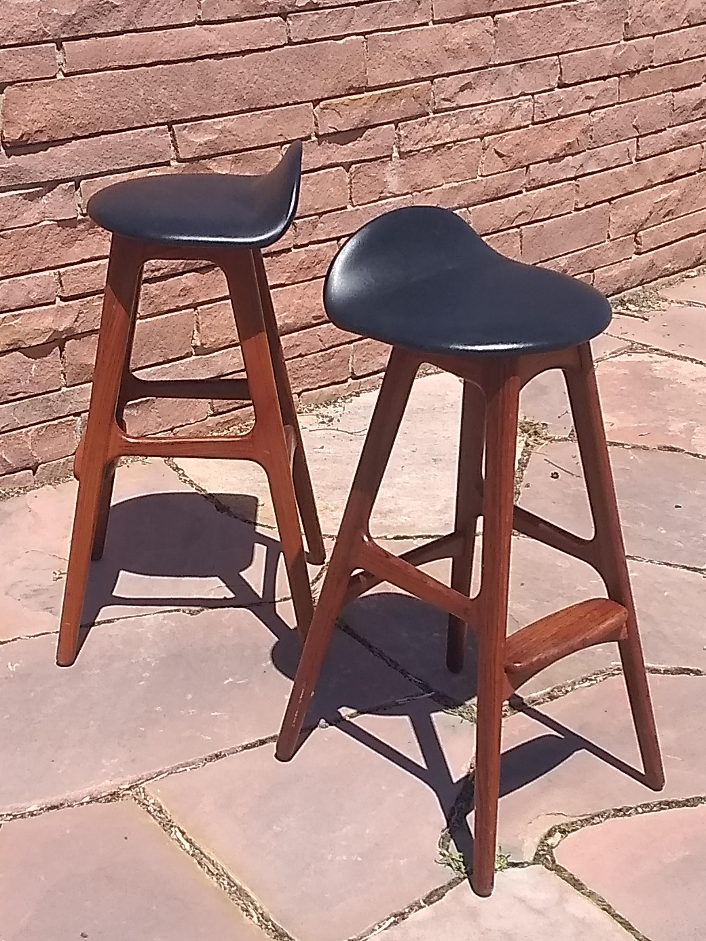 Two Erik Buck Bar Stools in Black Leather and Rosewood 3