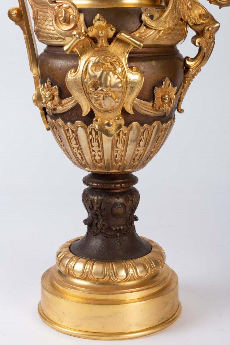 Two Ewers and a Bowl in Gilt and Brown Bronze 1