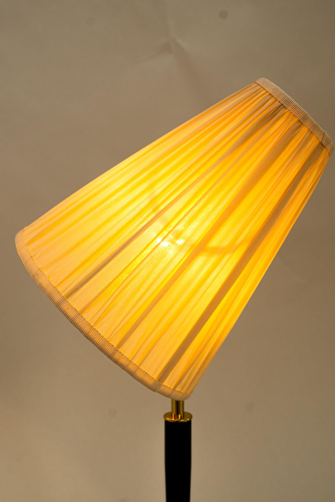 Two Extendable Table Lamps by J.T. Kalmar, circa 1950s 5