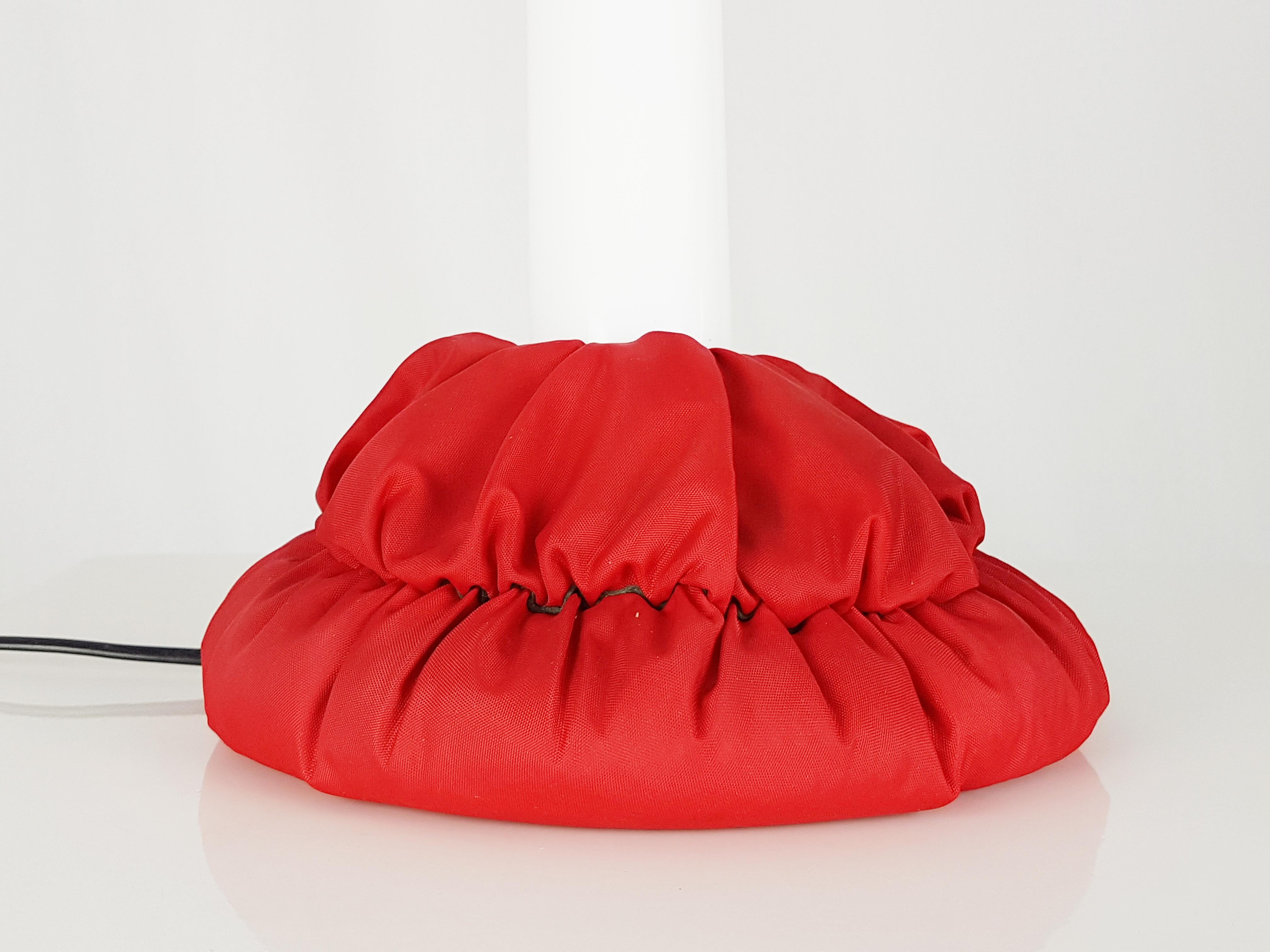 Italiano Cloche con due paralumi in tessuto e plastica bianca di De Pas D'Urbino Lomazzi per Sirrah in vendita