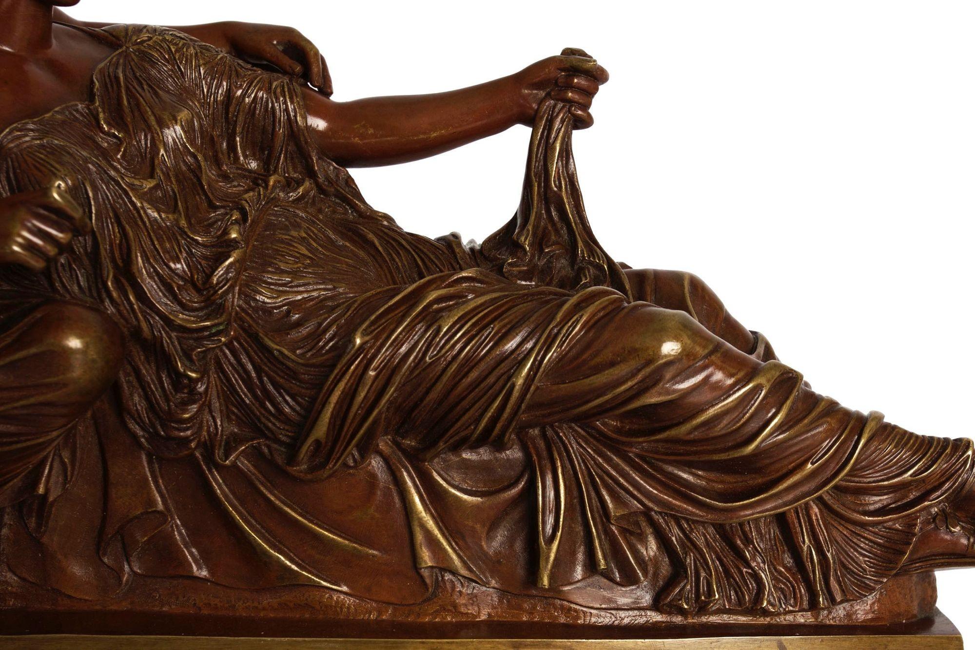 Sculpture allemande en bronze « Two Fates » d'après le moulage ancien de R. Bellair en vente 8
