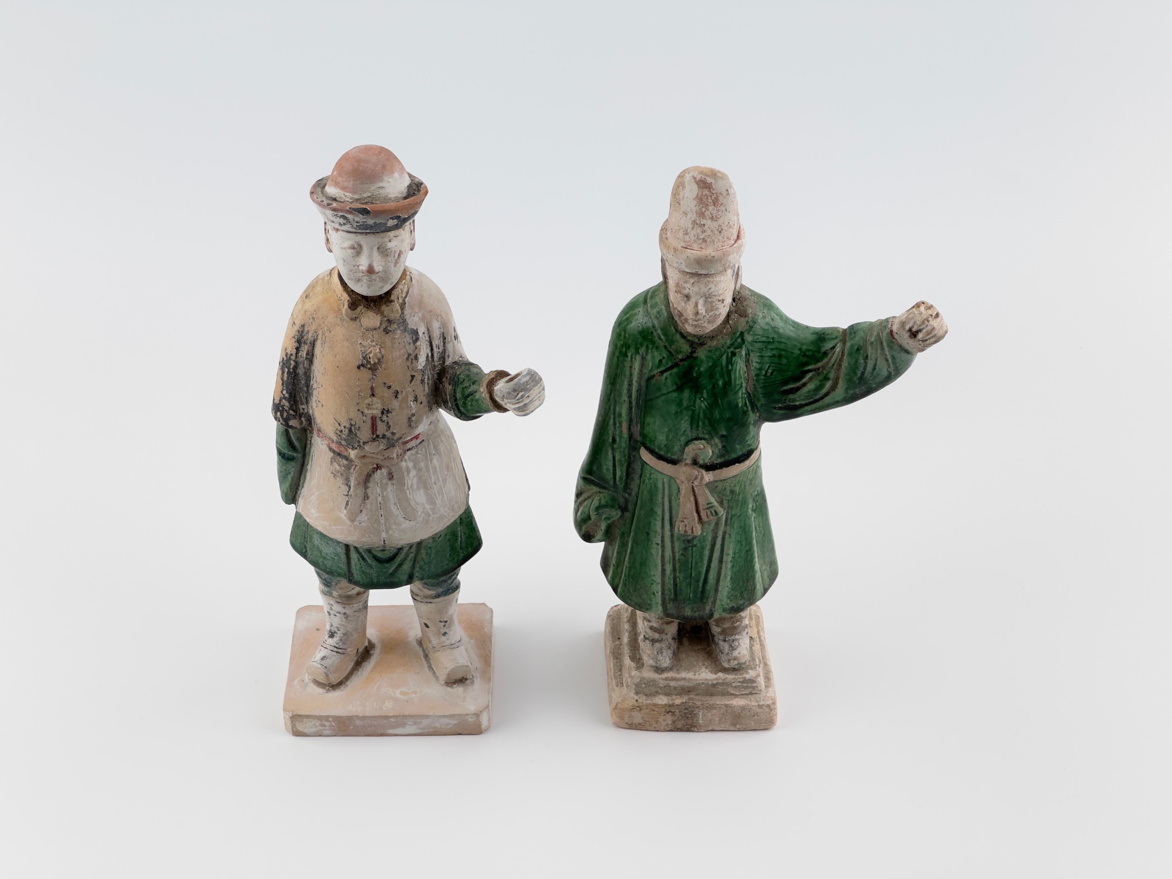 Two Figures of Attendants, Ming Period(1368-1644) For Sale 2