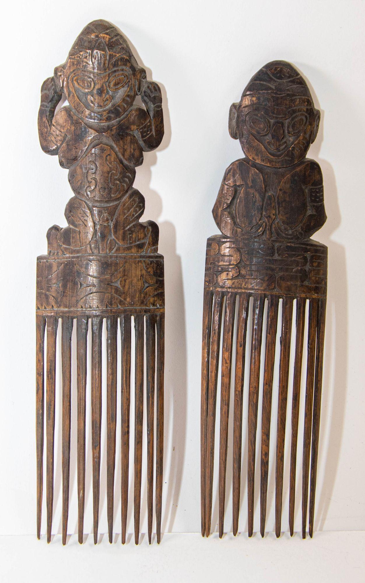 Two Exquisite Yaka Figural Decorative Wooden Combs 