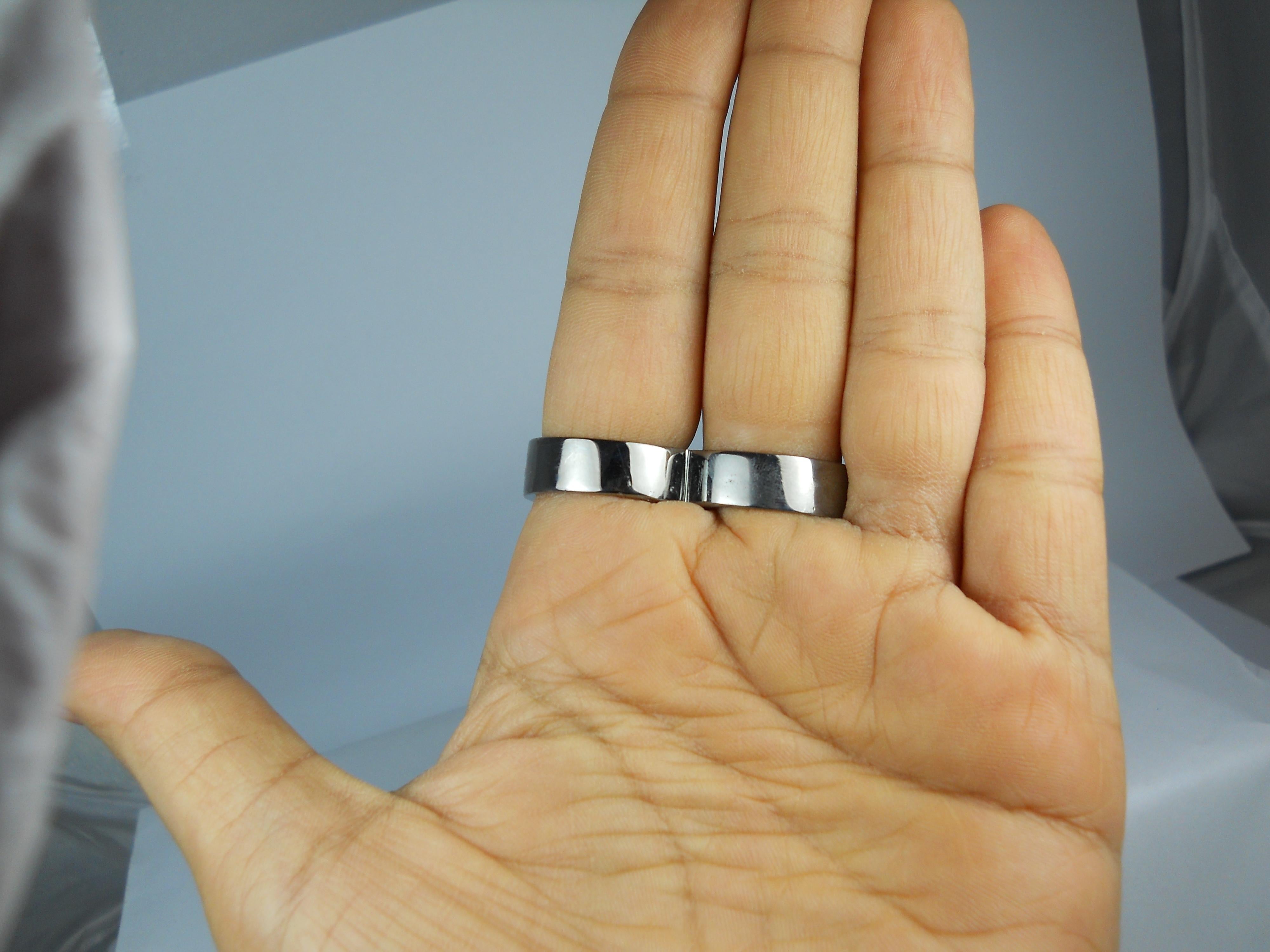 Zwei Finger-Ring, natürliche Pave-Diamanten, Sterlingsilber, oxidierter Vintage-Look-Ring (Zeitgenössisch) im Angebot