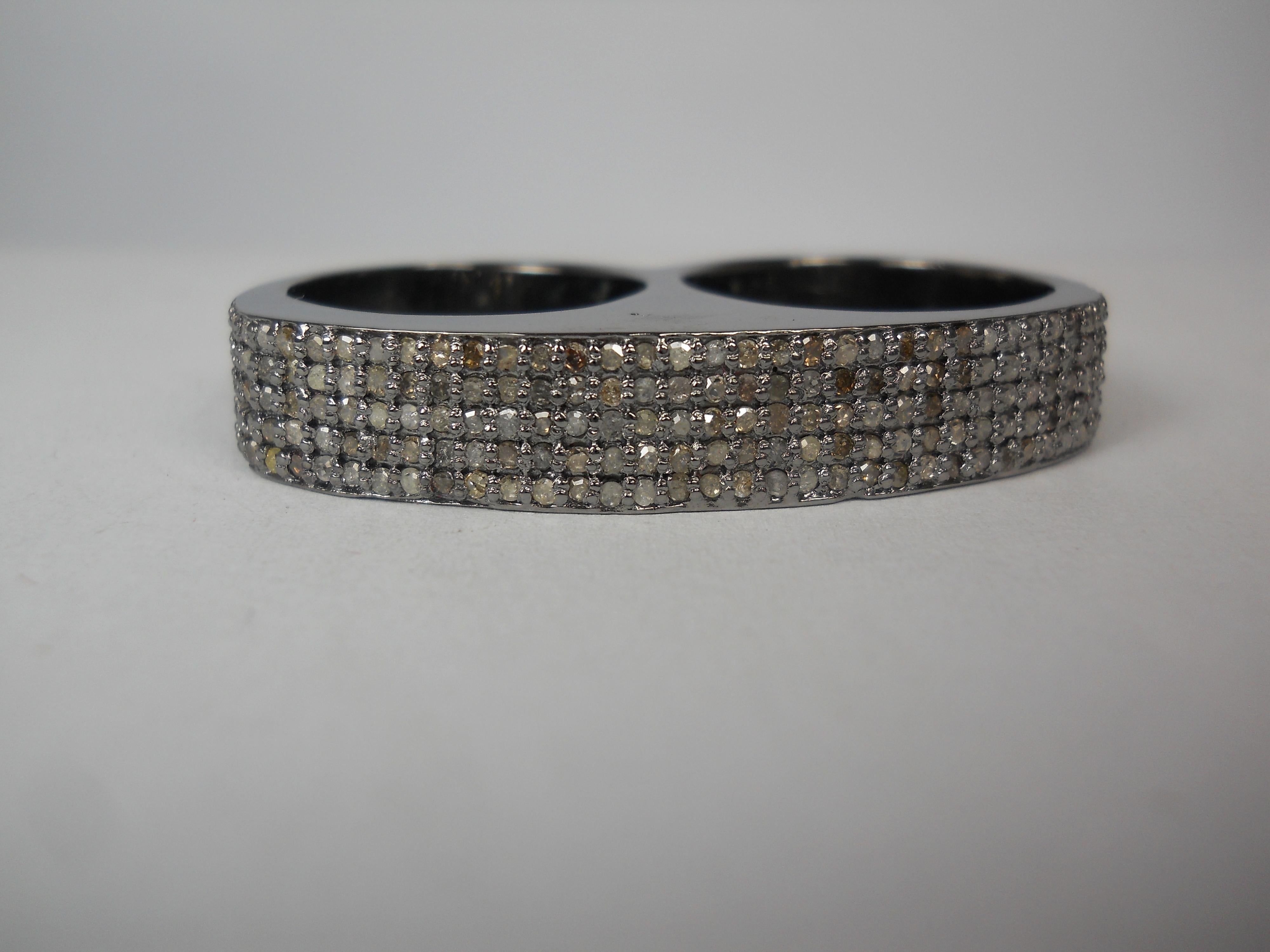 Zwei Finger-Ring, natürliche Pave-Diamanten, Sterlingsilber, oxidierter Vintage-Look-Ring (Rosenschliff) im Angebot