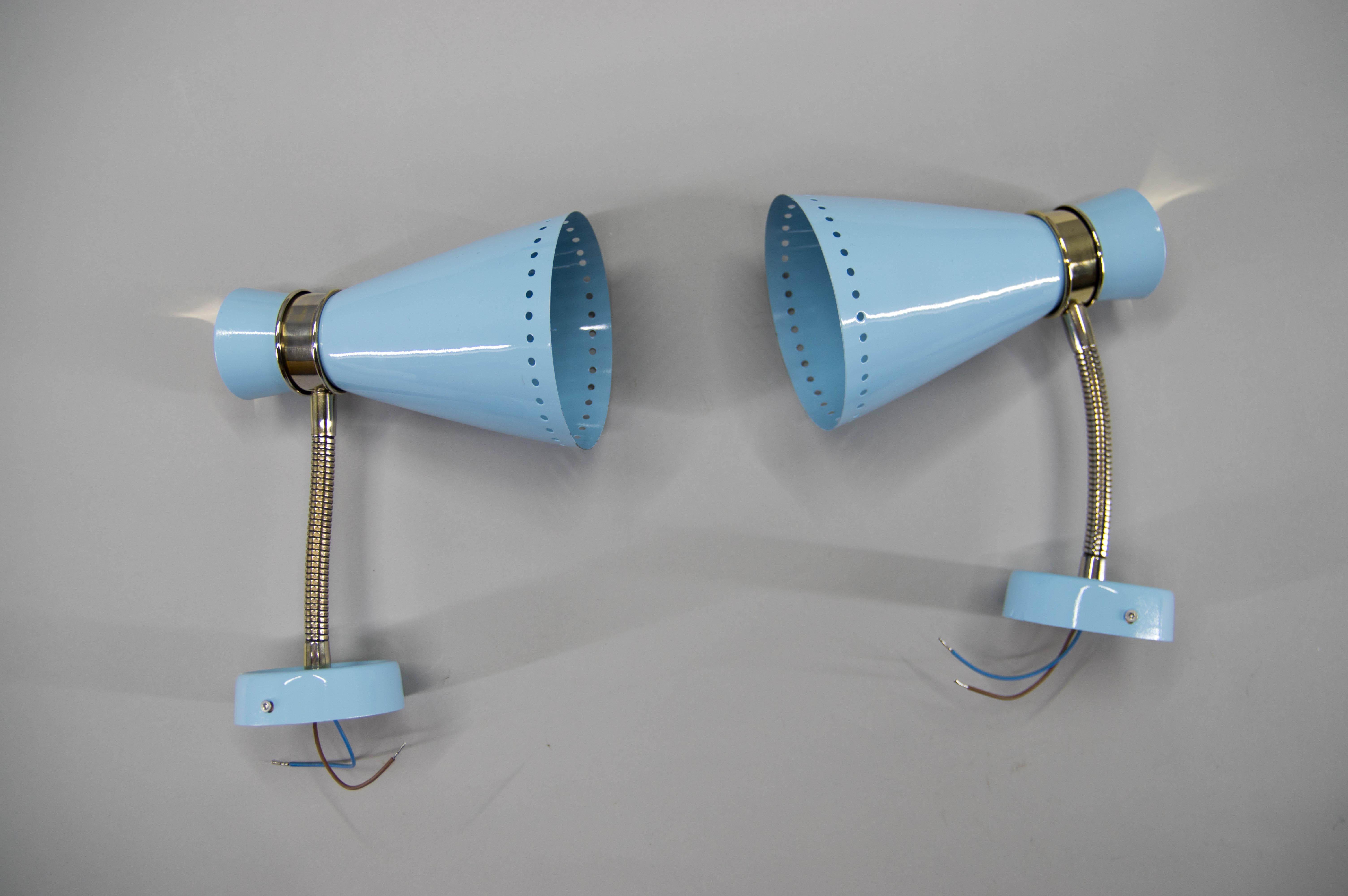 Mid-Century Modern Two Flexible Wall Lamps by Napako in Stilnovo Style, 1960s, Restored