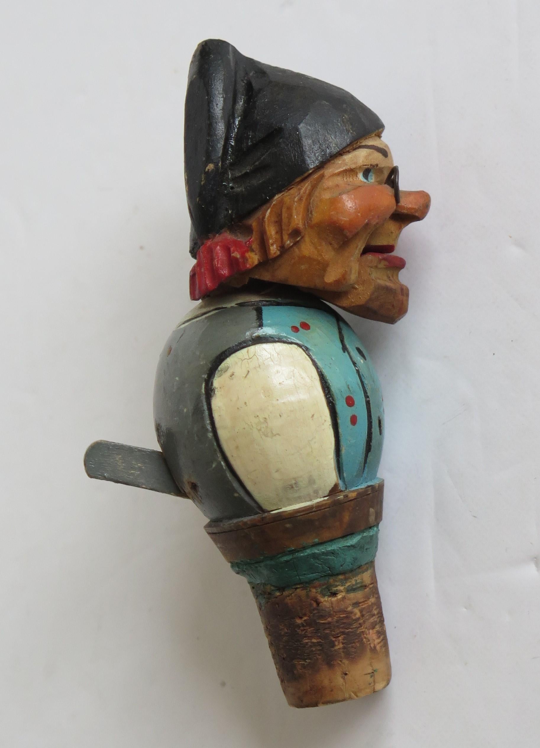 Two Folk Art Wine Bottle Stoppers Wood Hand Carved Articulated, circa 1930 3