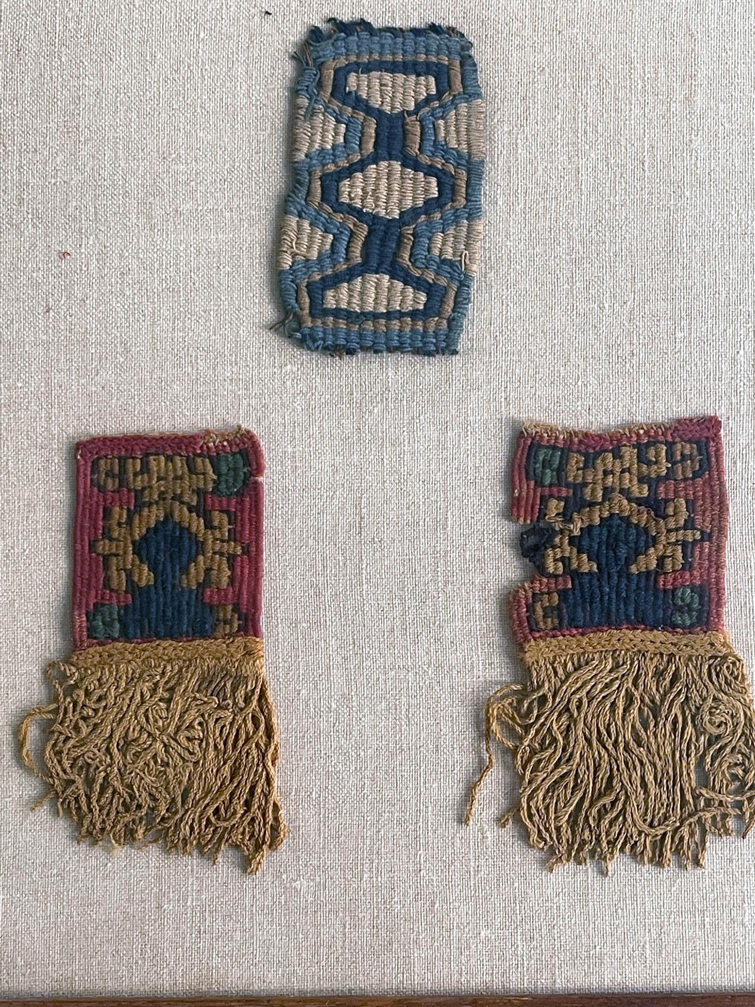 Zwei Rahmen Pre-Columbianische gewebte Textilfragmente Inka-Kultur Peru im Angebot 2