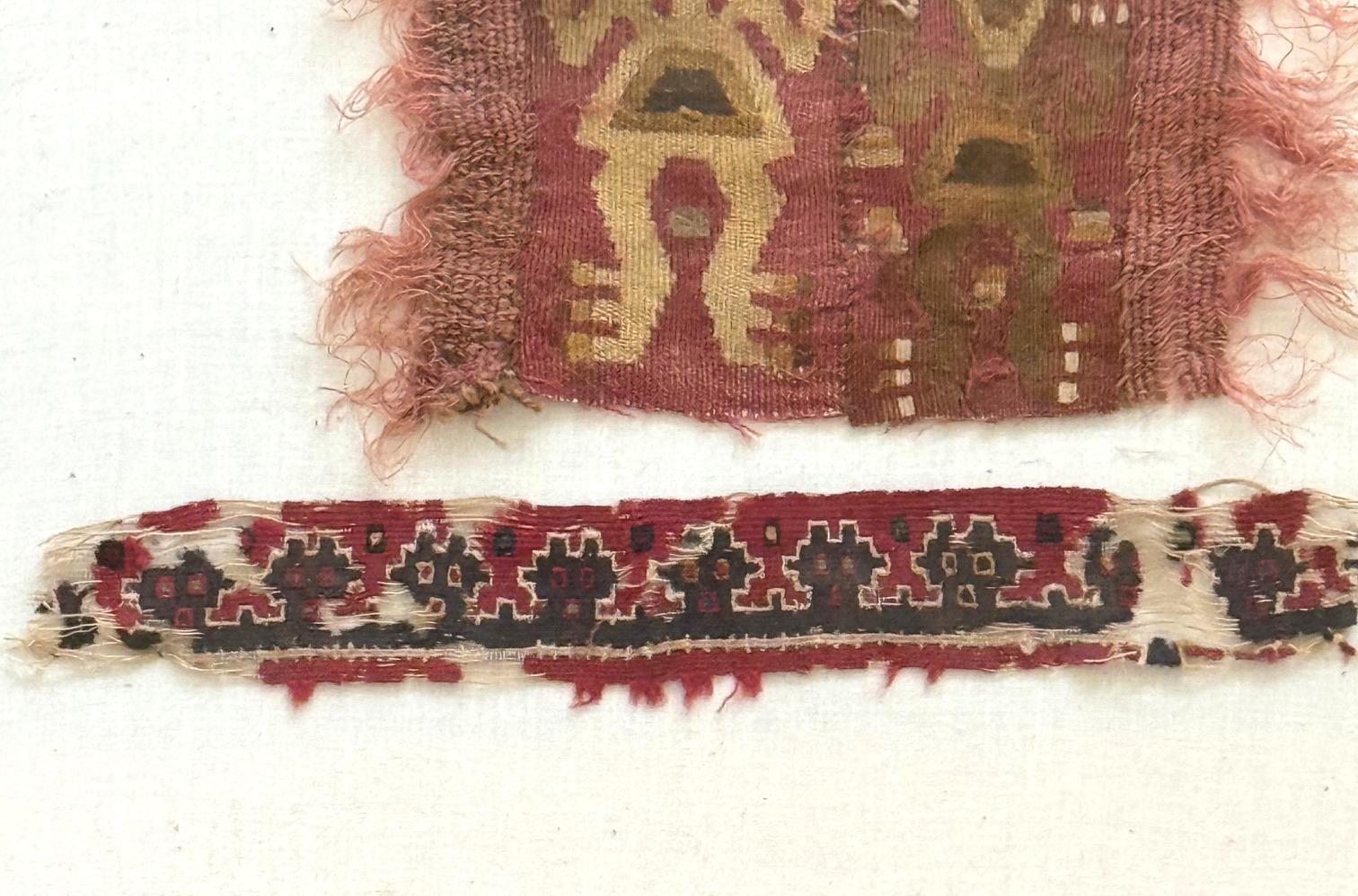 Two Framed Pre-Columbian Fine Textile Fragments Chimu Chancay For Sale 1
