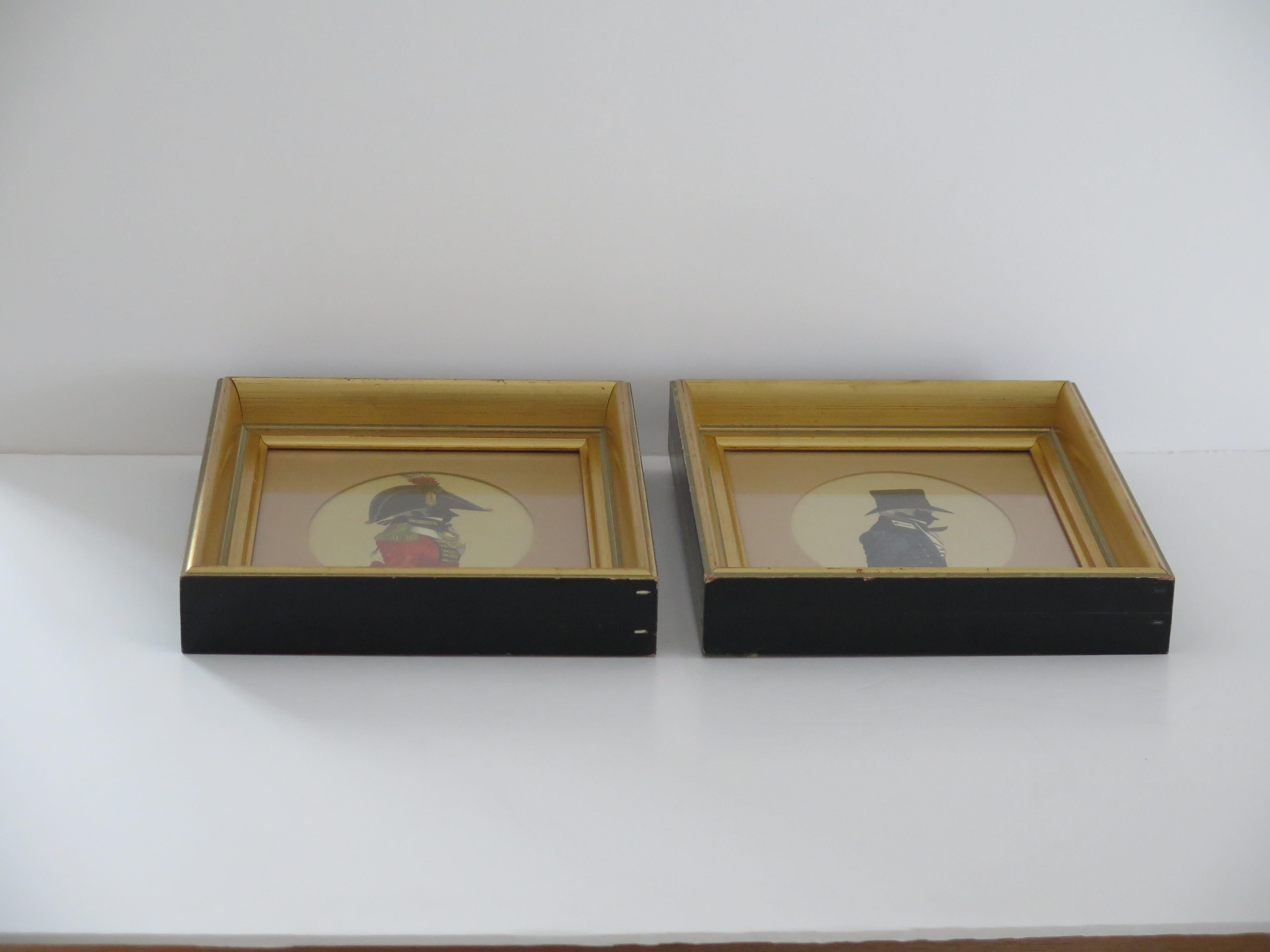 DEUX images encadrées de Silhouettes de militaires, 20e siècle en vente 7
