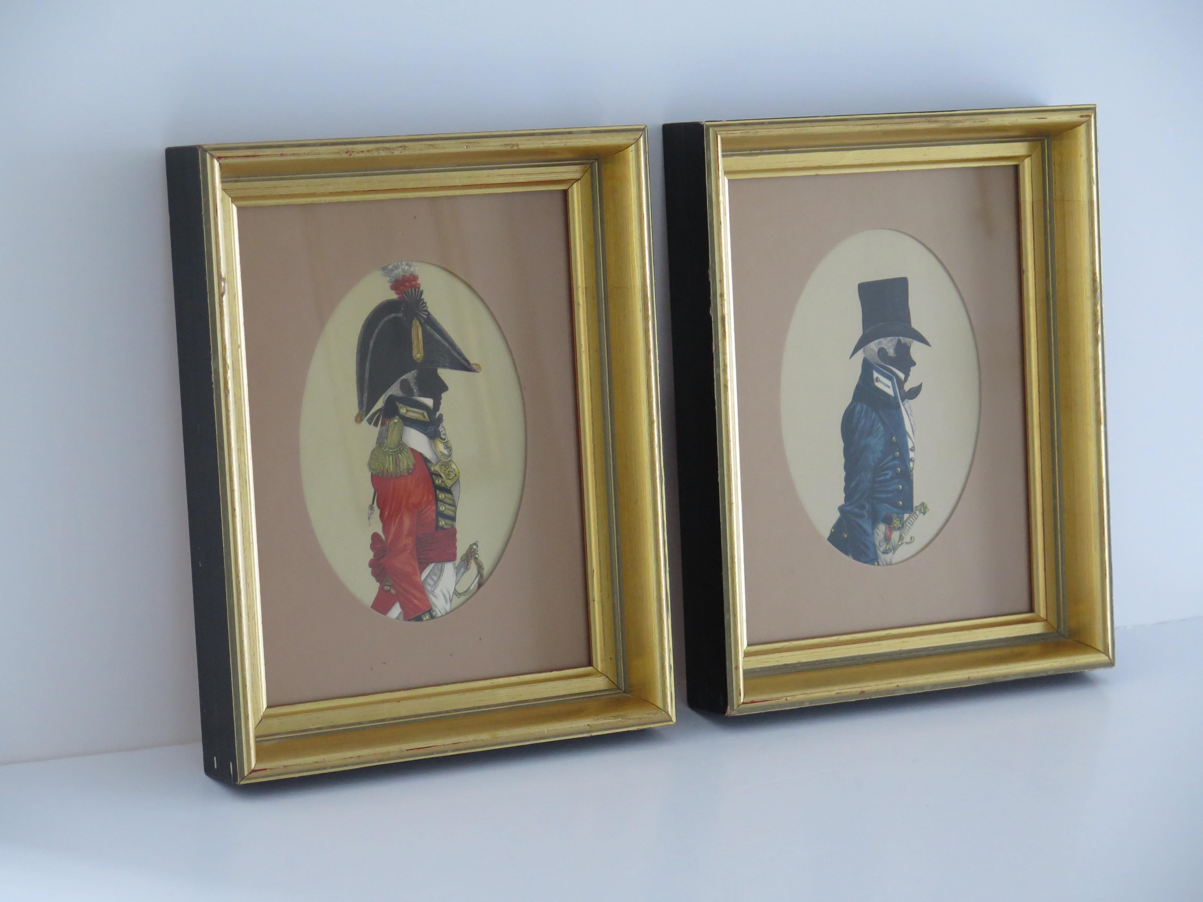 Autre DEUX images encadrées de Silhouettes de militaires, 20e siècle en vente