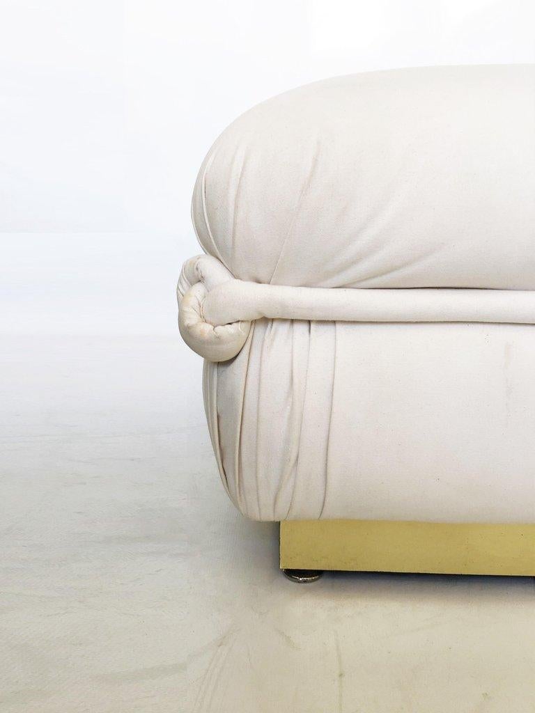 Milieu du XXe siècle Deux chaises longues Art Déco françaises avec base en laiton en vente
