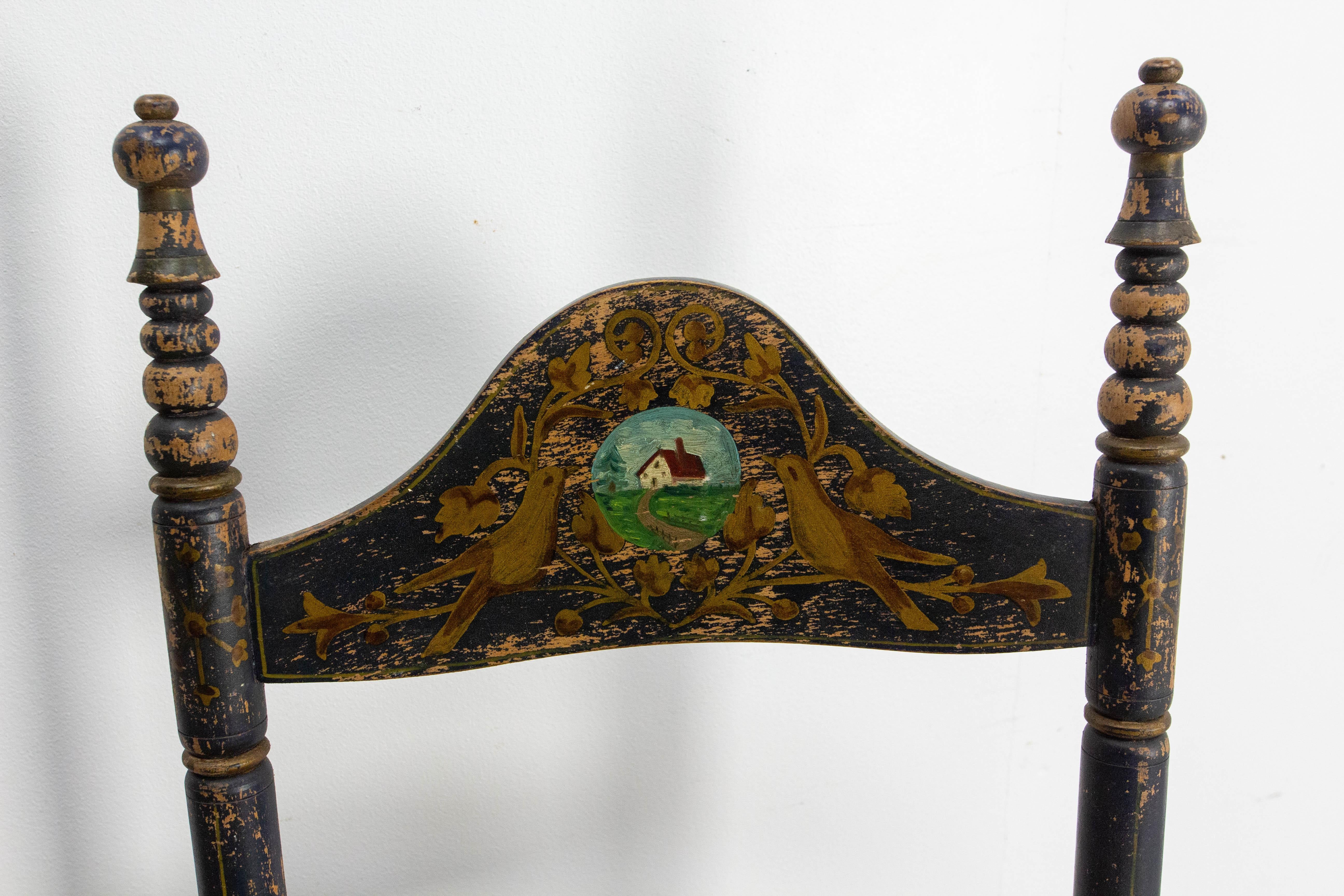 Deux chaises d'appoint françaises peintes à la main, sièges en joncs, style campagnard, 19e siècle en vente 2