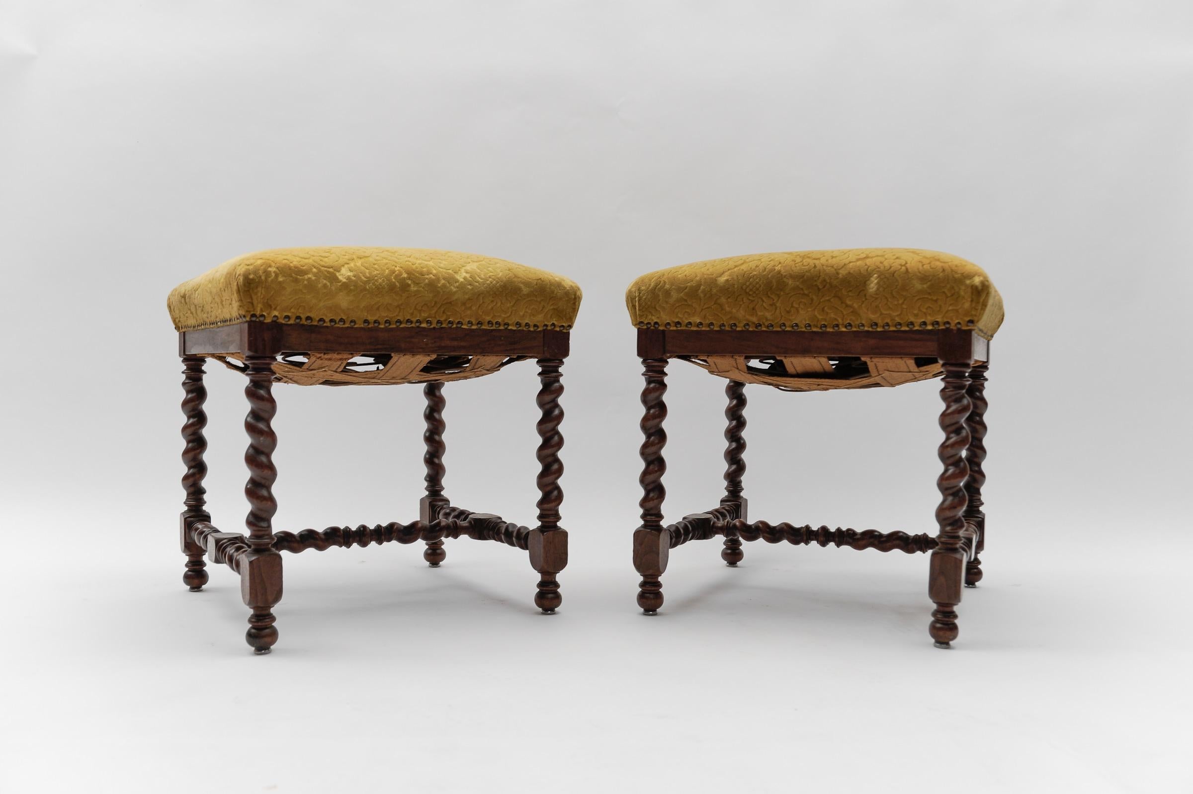 Two French Barley Wood Stools in Louis XIII Style, ca. 1870s In Good Condition For Sale In Nürnberg, Bayern
