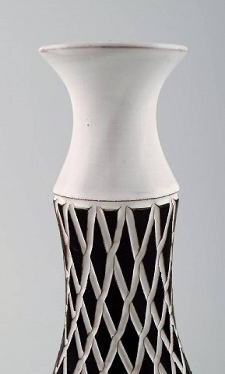Metà XX secolo Due vasi in ceramica Gabriel, Svezia, anni '60 in vendita