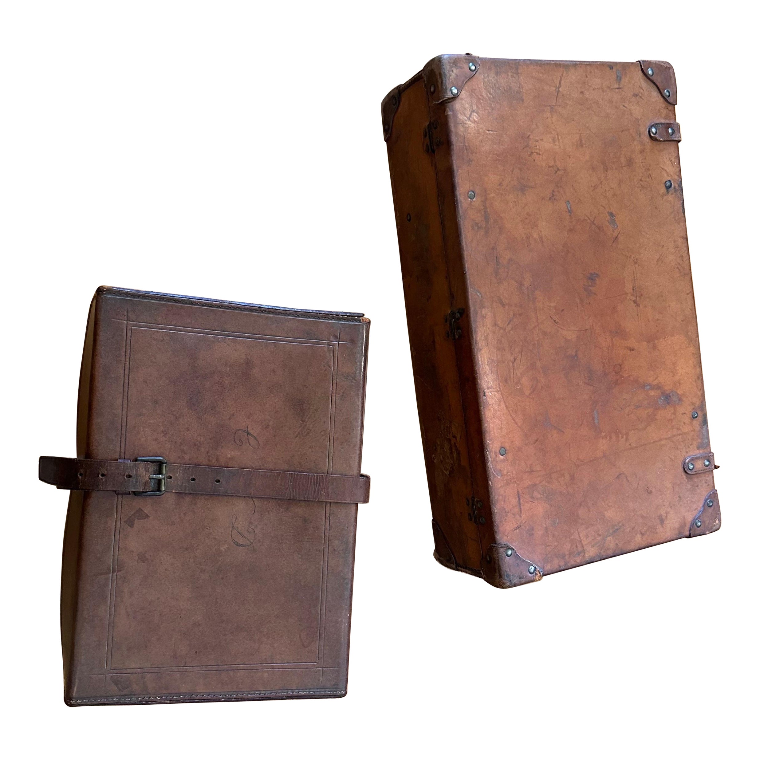 Dos maletines de viaje de piel de Jorge V. Precio por caja. en venta
