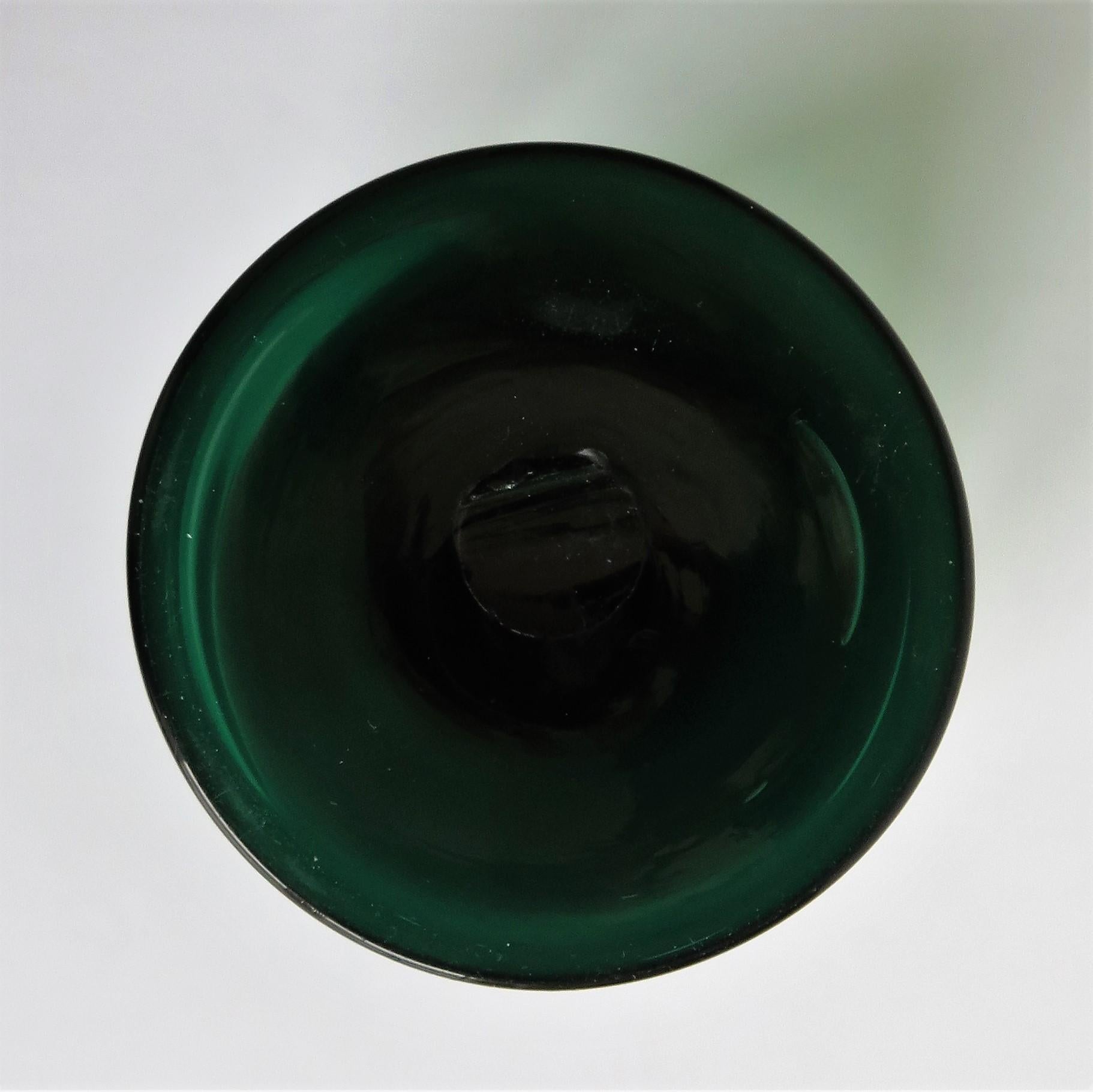 TWO Georgian Hand Blown Wine Glasses Bristol Green with Tulip Bowl, circa 1790 For Sale 3