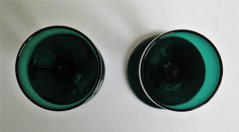 VERRES À VIN soufflés à la main Bristol XIXème. Verre riche