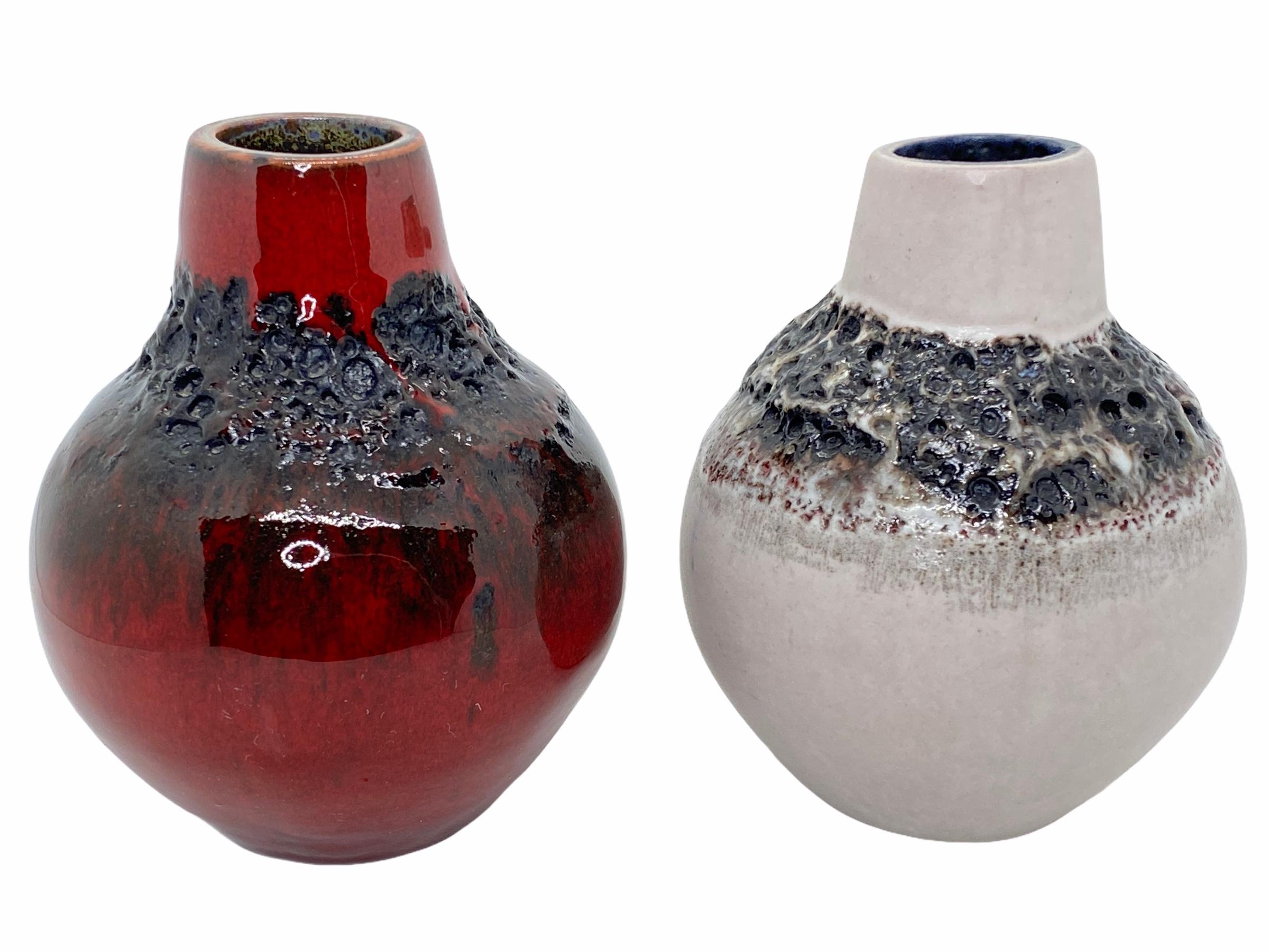 Céramique Deux vases en lave grasse en poterie allemande moderne du milieu du siècle dernier de Kreutz, Allemagne, 1970 en vente