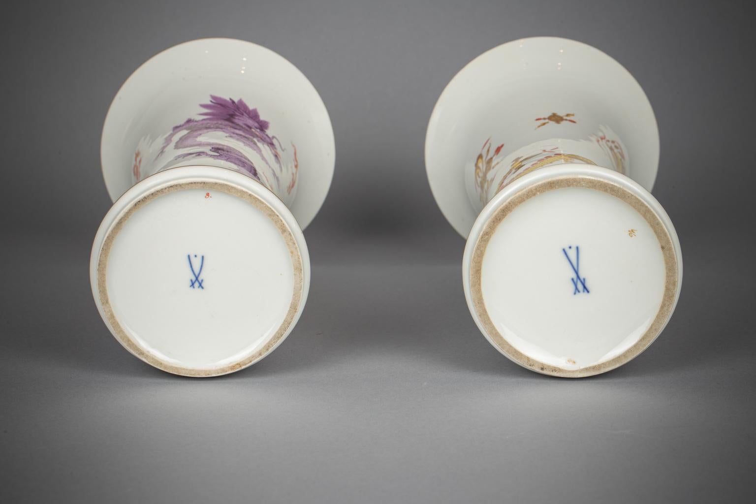 Two German Porcelain Cylindrical Vases, Meissen, 20th century For Sale 3