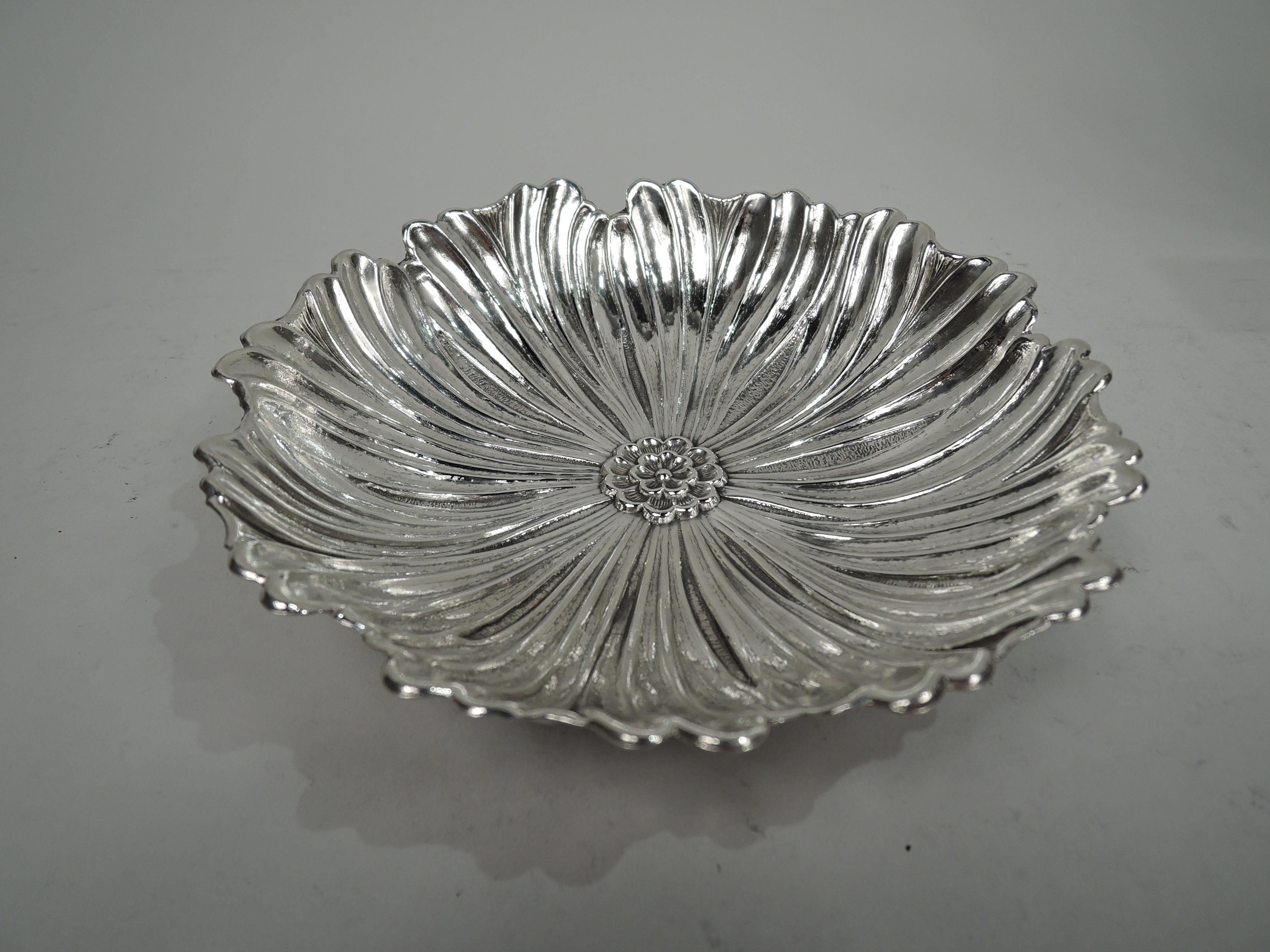 Italian Two Gianmaria Buccellati Sterling Silver Flower Bowls in Case For Sale