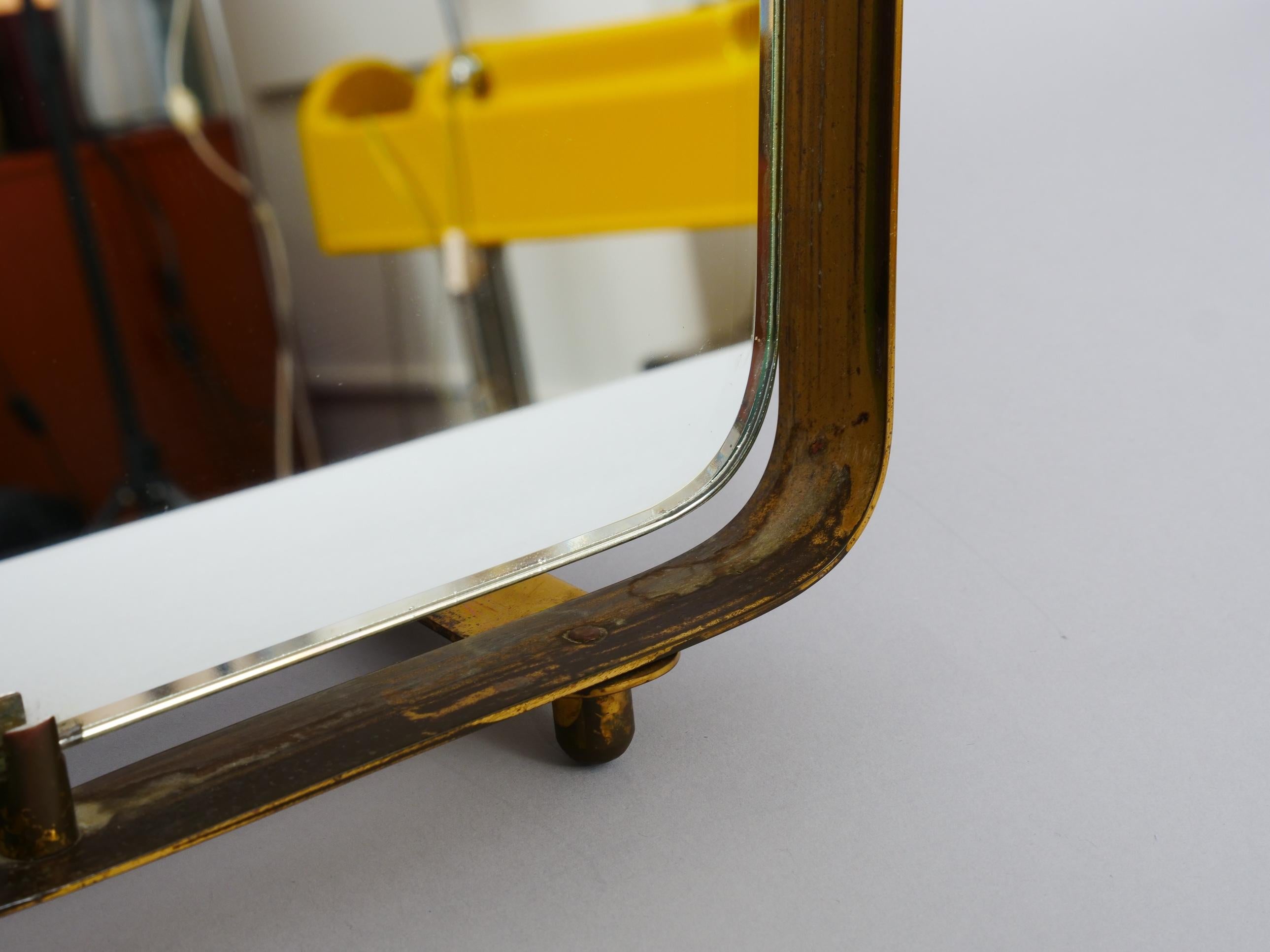 Two Gio Ponti shape Fontana Arte table or wall mirrors Italy c1950  For Sale 3