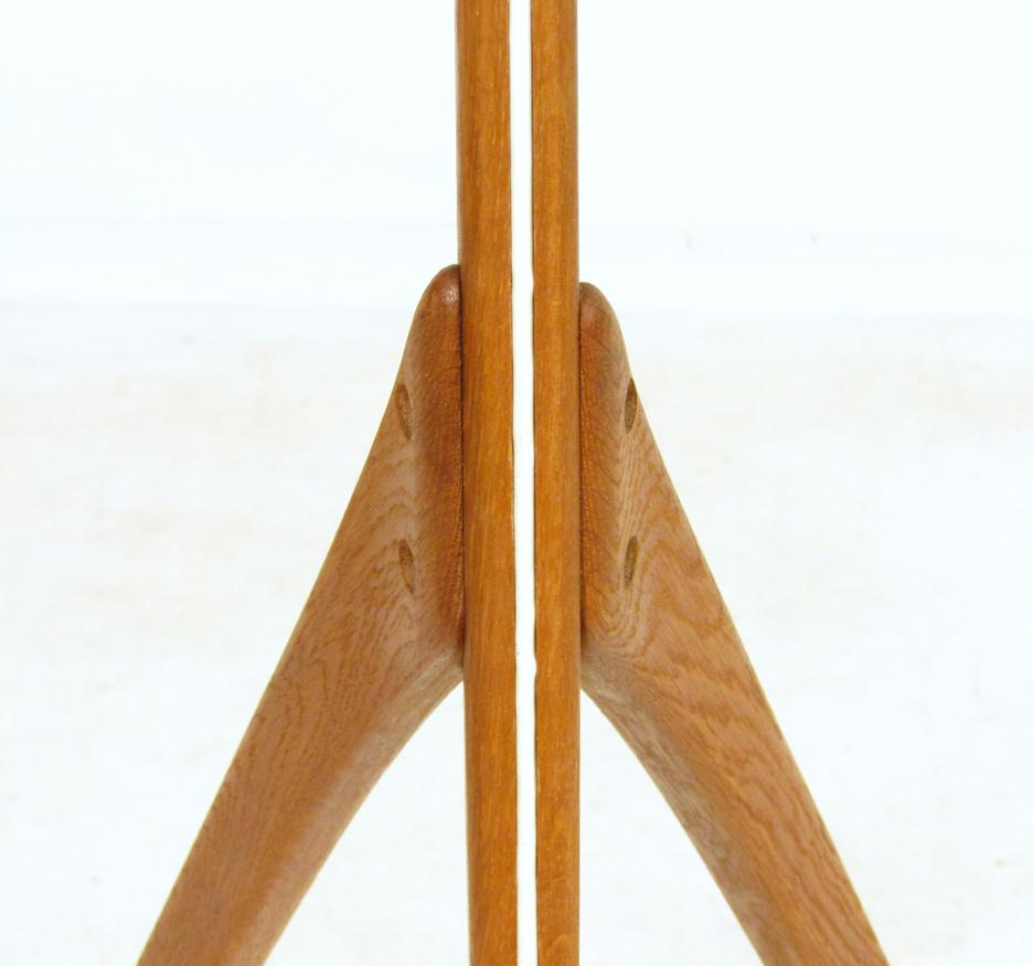 Oak Two Giraffe Floor Lamps by Uno Kristiansson for Luxus