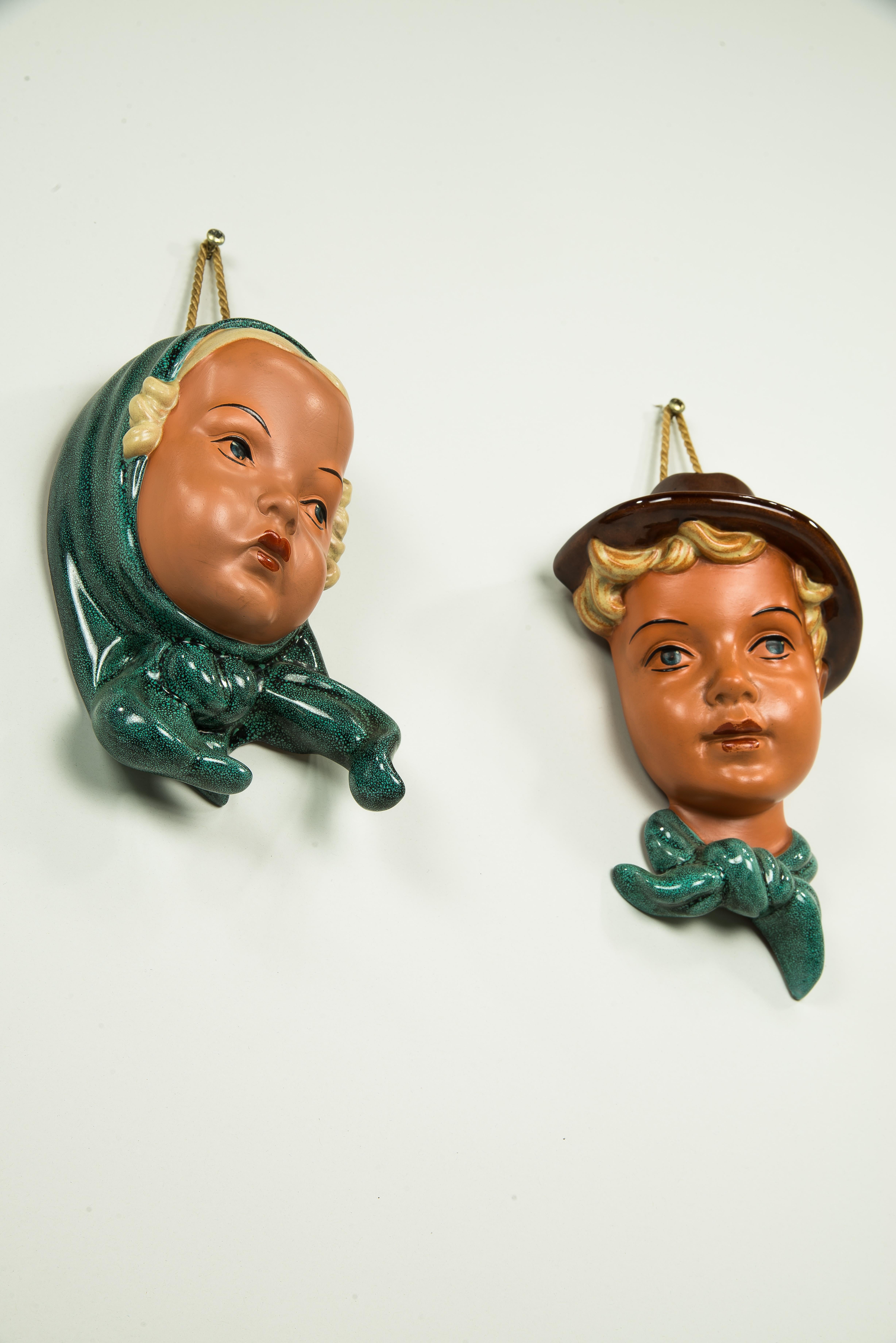 Two Goebel Bieber Ceramic Wall Masks, circa 1950s In Good Condition For Sale In Wien, AT