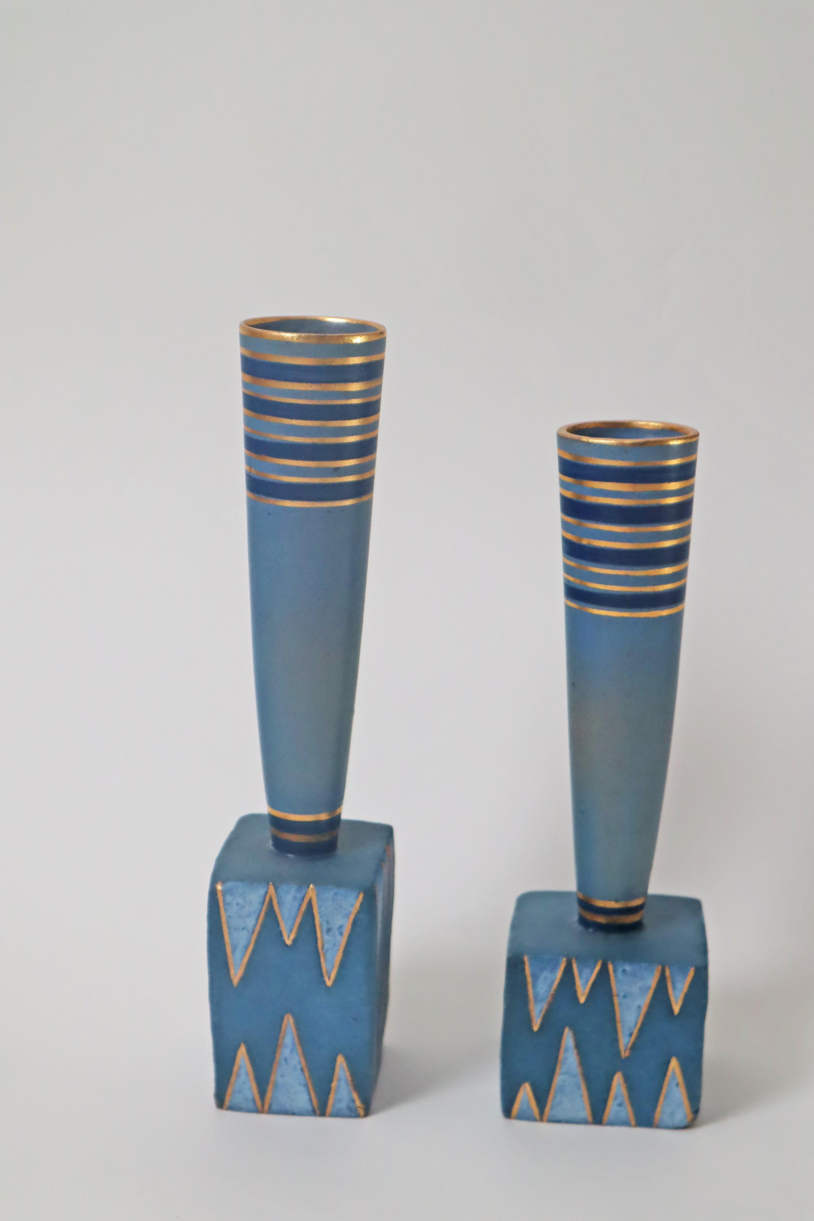 Due vasi postmoderni blu oro di Allan Hytholm, Danimarca, anni '80 In condizioni buone in vendita a Hannover, DE