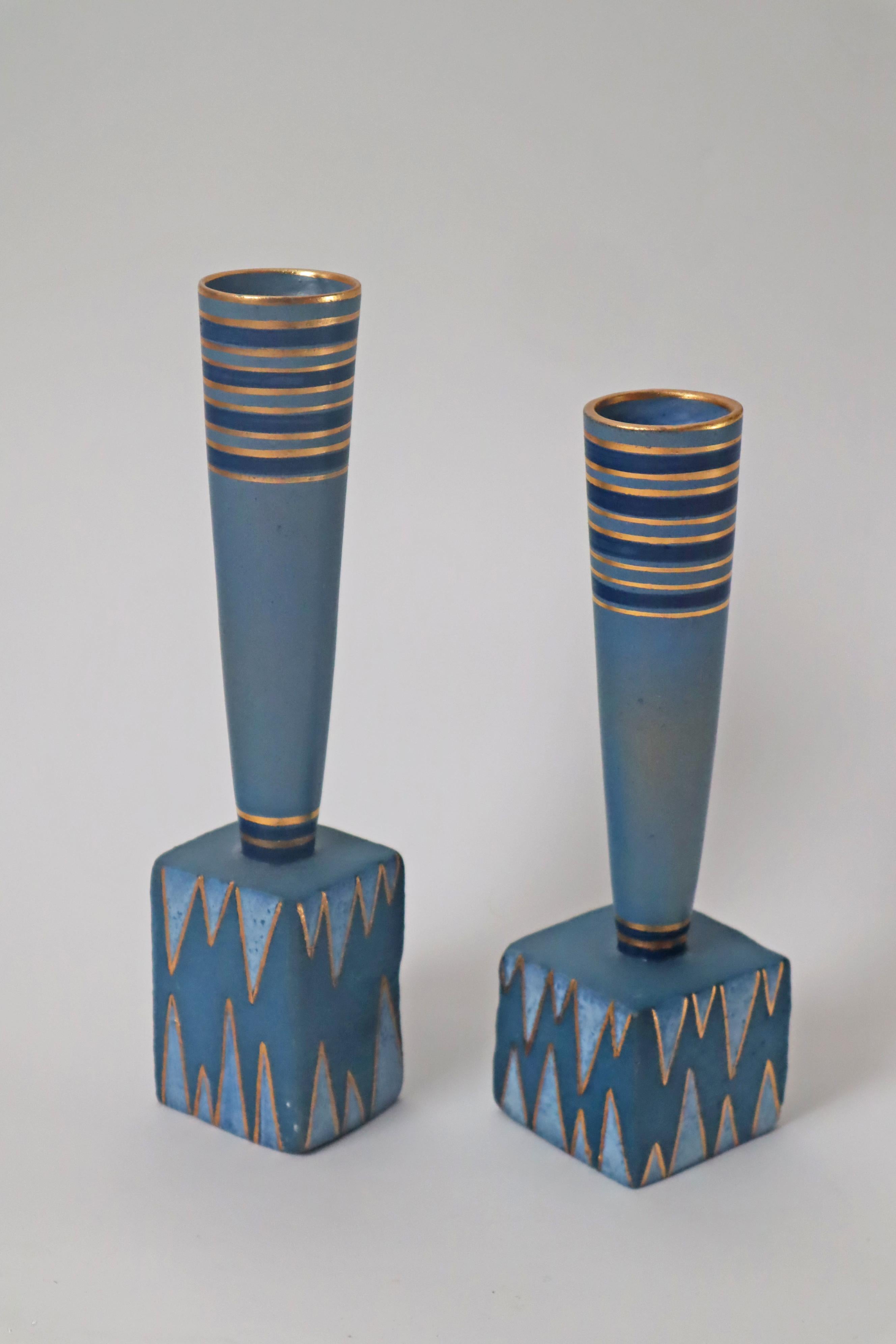 Ceramica Due vasi postmoderni blu oro di Allan Hytholm, Danimarca, anni '80 in vendita