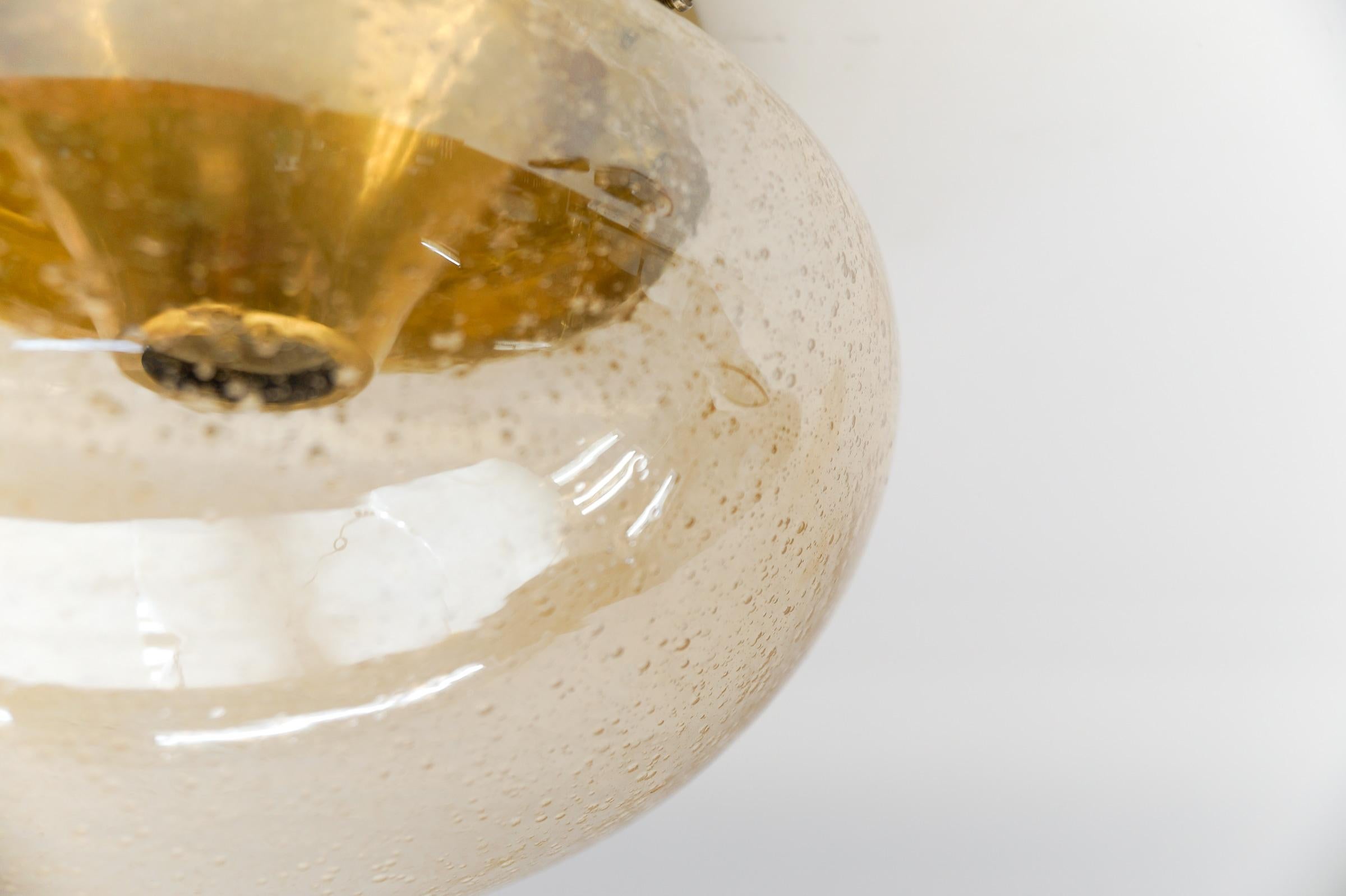 Lampe en verre en forme de champignon dorée, Allemagne, années 1960 en vente 7