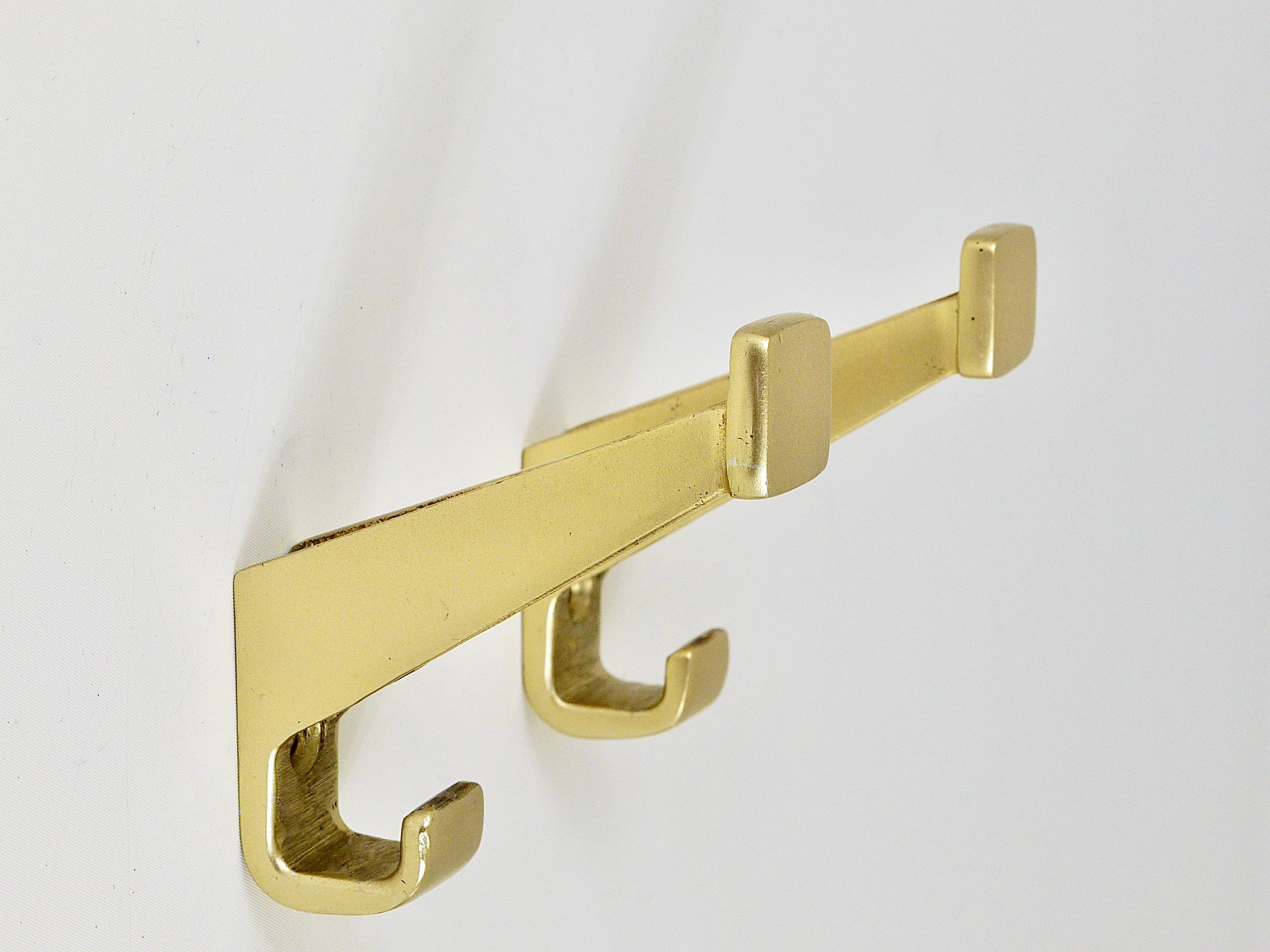 Two Golden Wall Coat Hooks by Josef Hoffmann and Oswald Haerdtl, Austria, 1930s In Good Condition In Vienna, AT