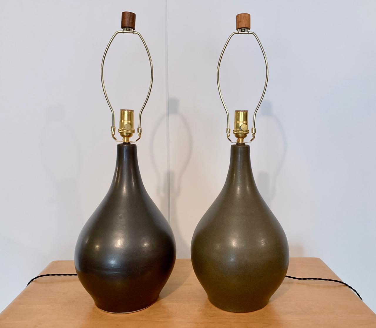 Two Gordon & Jane Martz for Marshall Studios Matte Glazed Stoneware Table Lamps In Good Condition In Bainbridge, NY