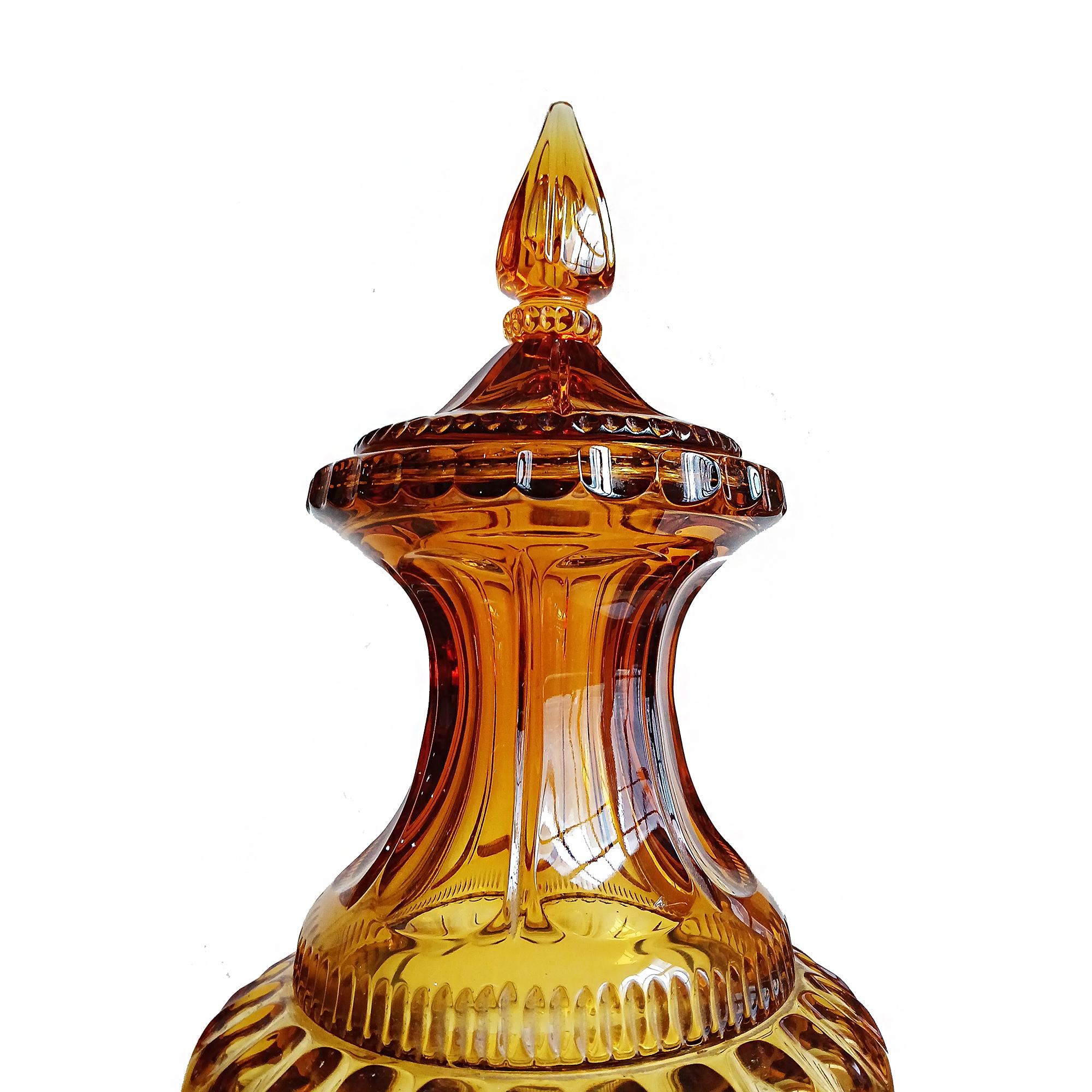 Two Amber Crystal Vases, Hand-Made in Italy In Excellent Condition In New York, NY