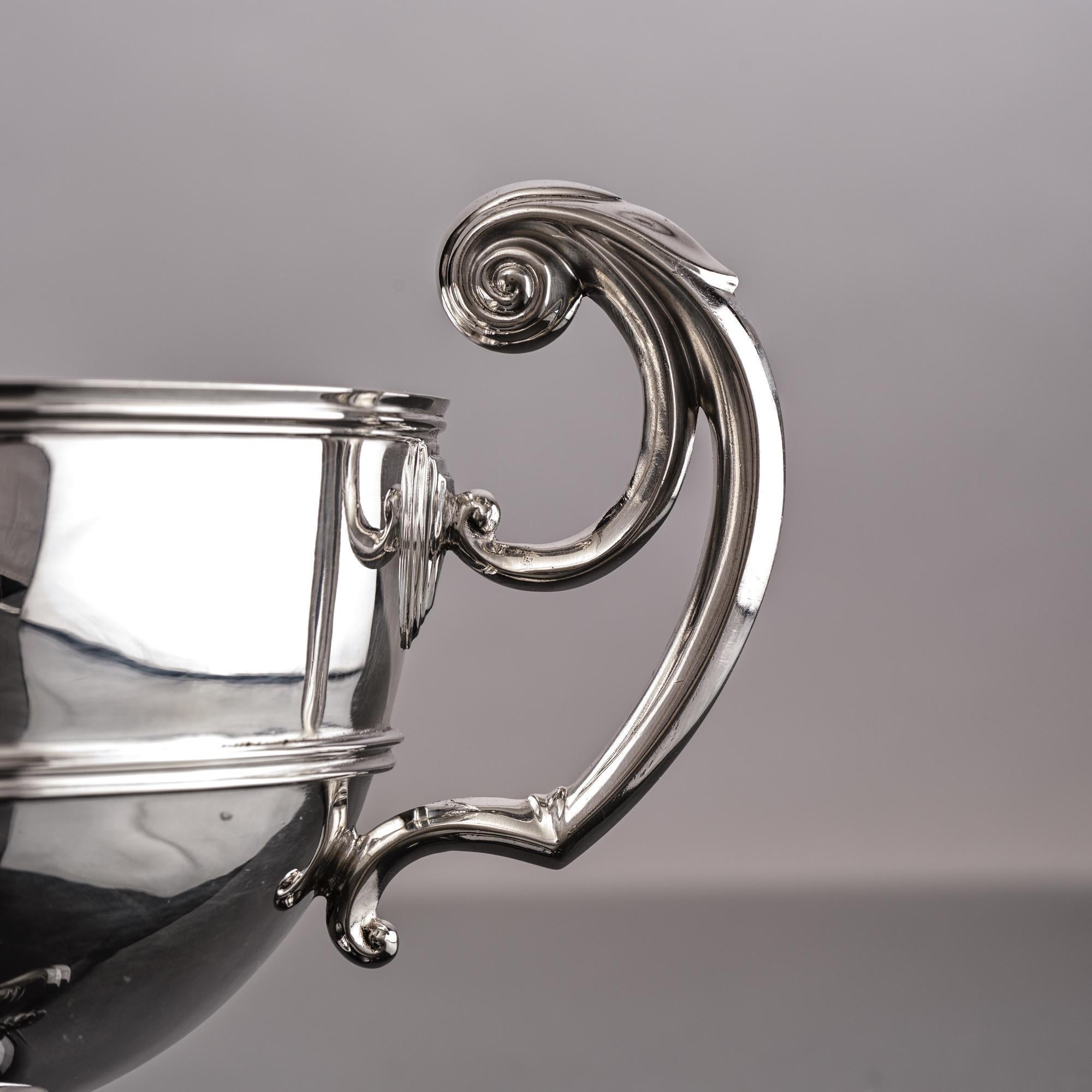 Two-handled Edwardian silver rose bowl In Good Condition In London, GB