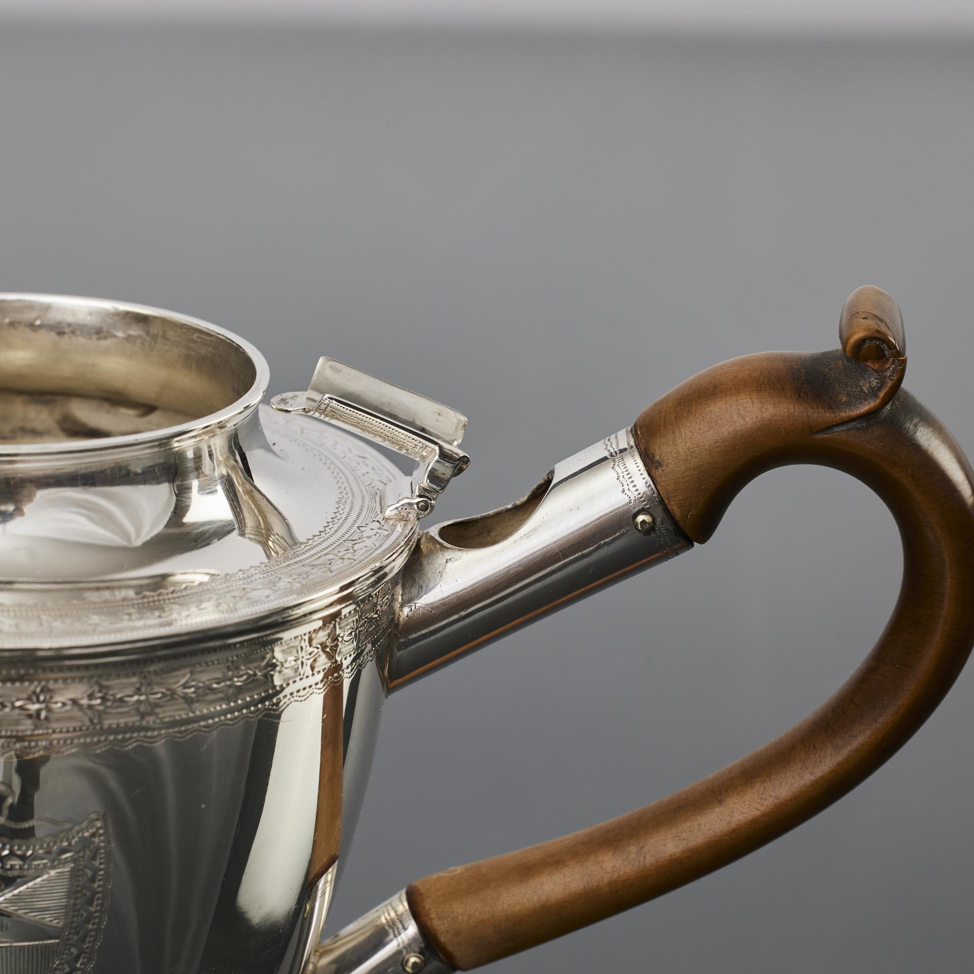 George III silver argyle gravy jug 5