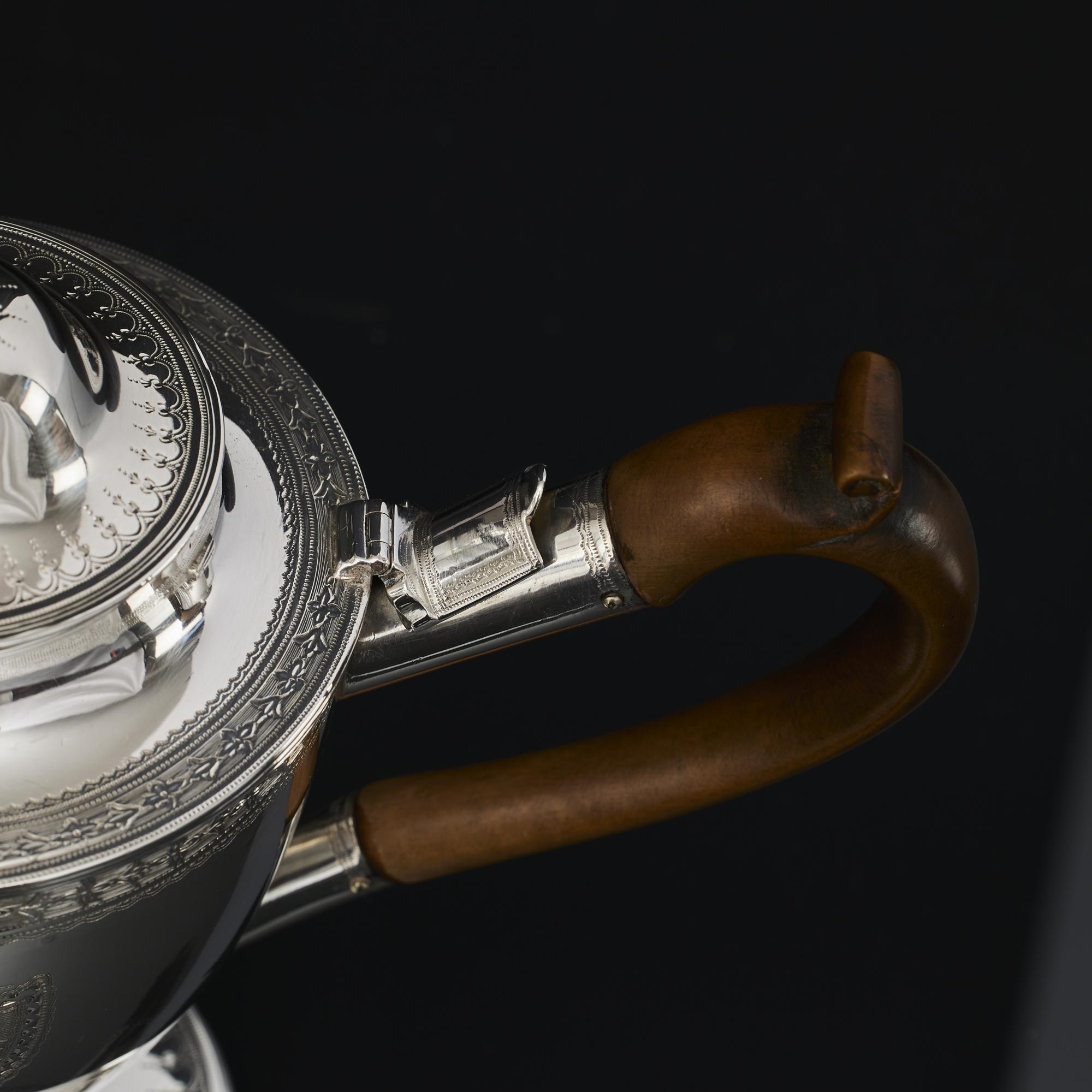 George III silver argyle gravy jug 2