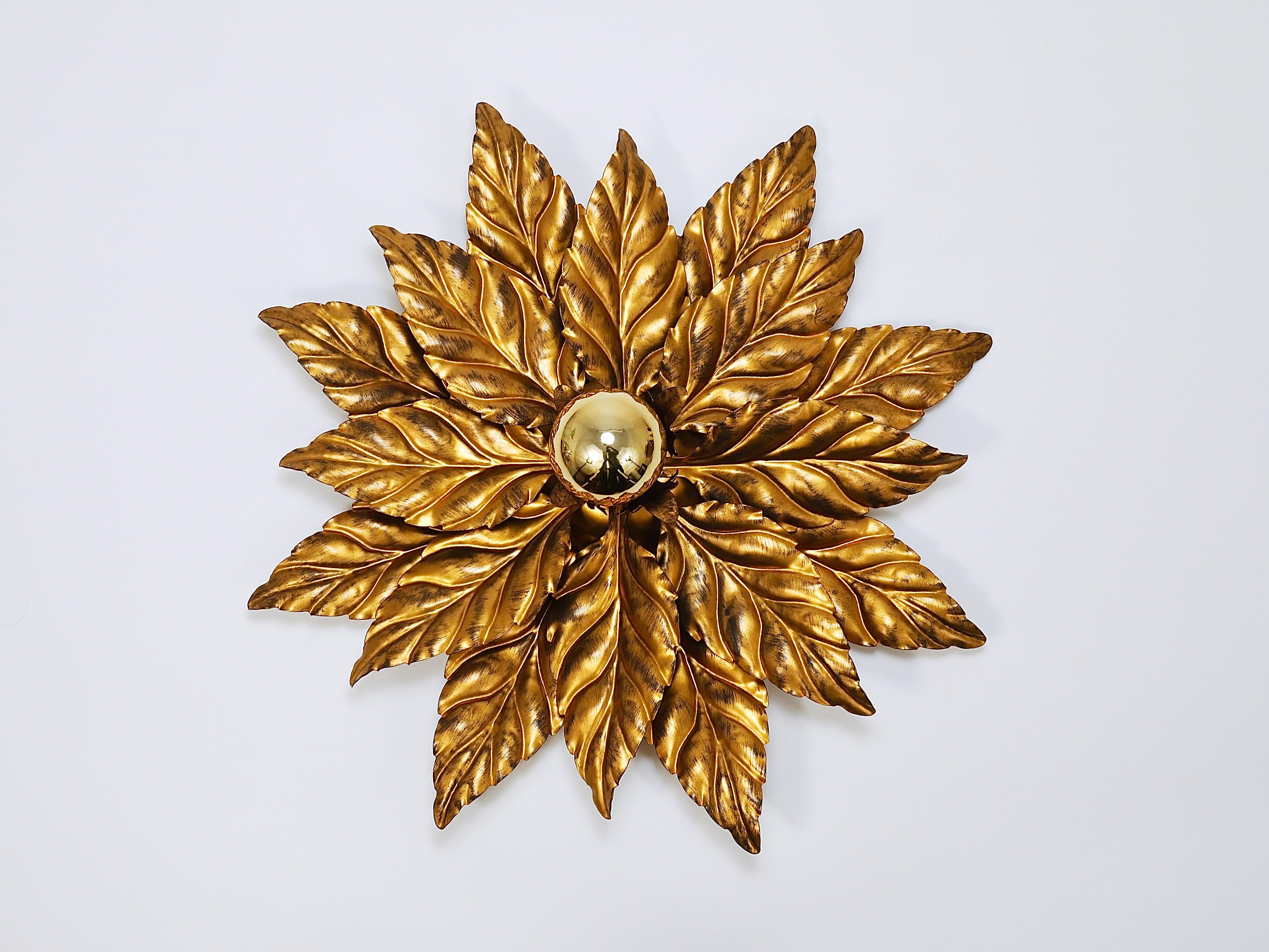4x Hans Kögl Hollywood Regency Florentine Gilt metallo parete soffitto luce sconce in vendita 6