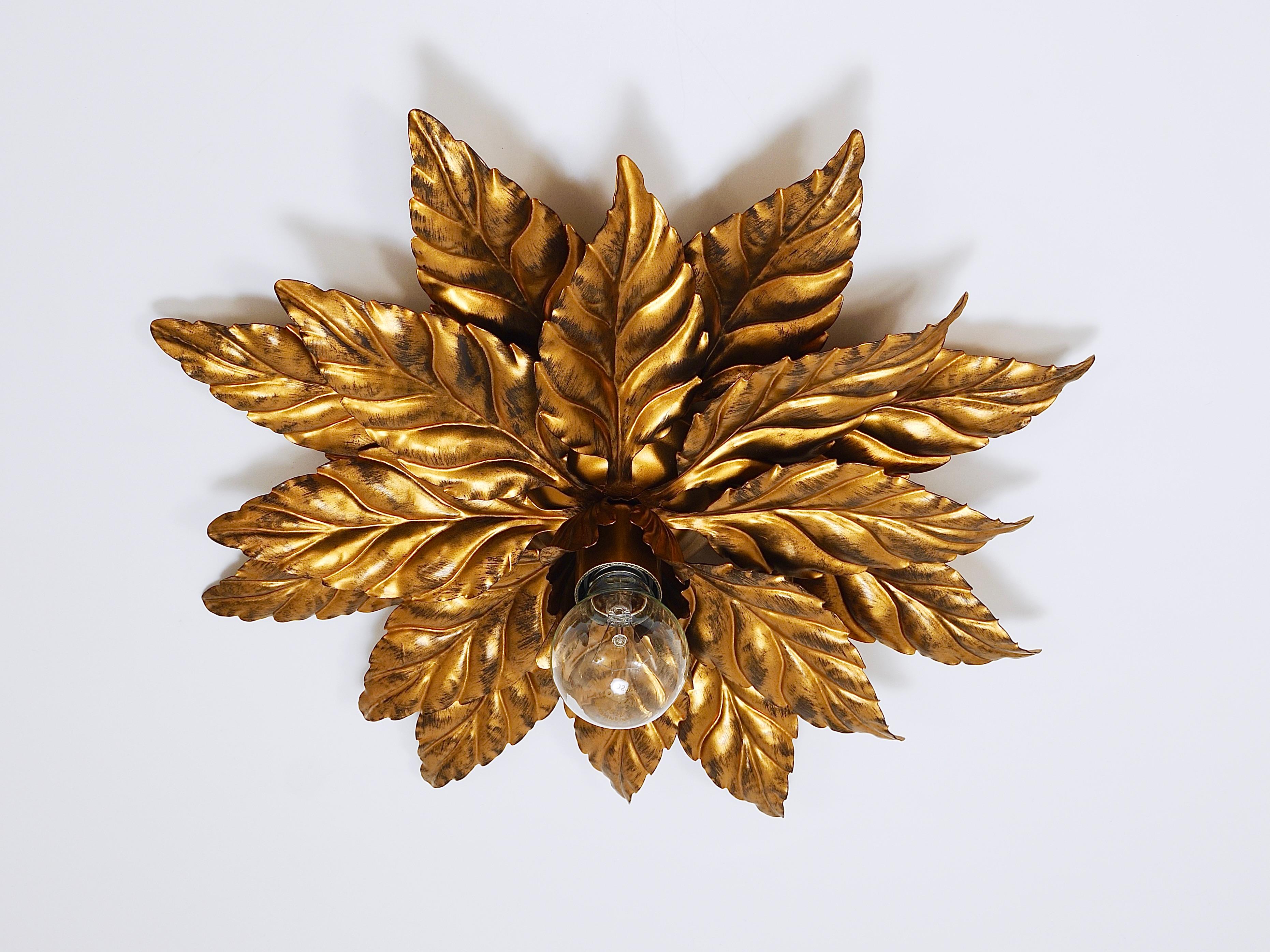 4x Hans Kögl Hollywood Regency Florentine Gilt metallo parete soffitto luce sconce in vendita 1