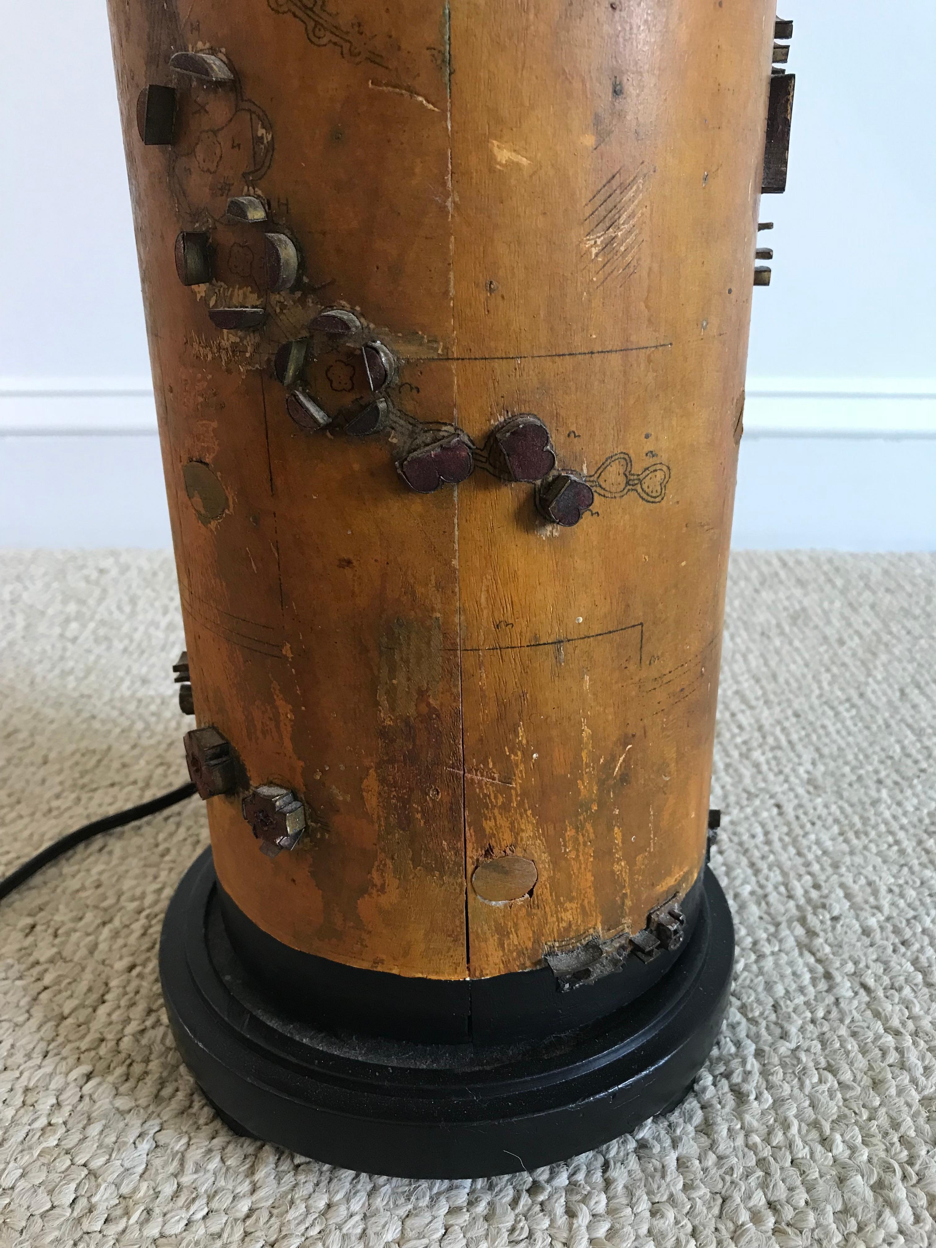 Two Hardwood Cylinder Vintage Wallpaper Roller Lamps In Good Condition For Sale In Lakeville, CT