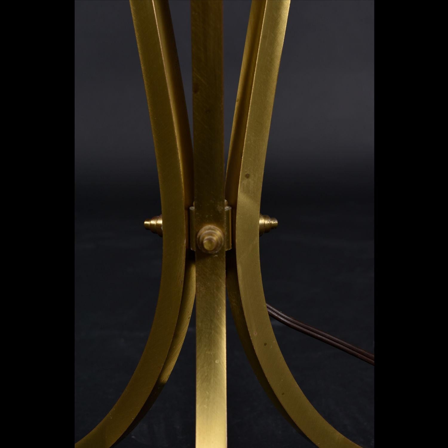 Mid-Century Modern Two-Head Luxury Brass Vintage Floor Lamp with Capiz Shell Table Top