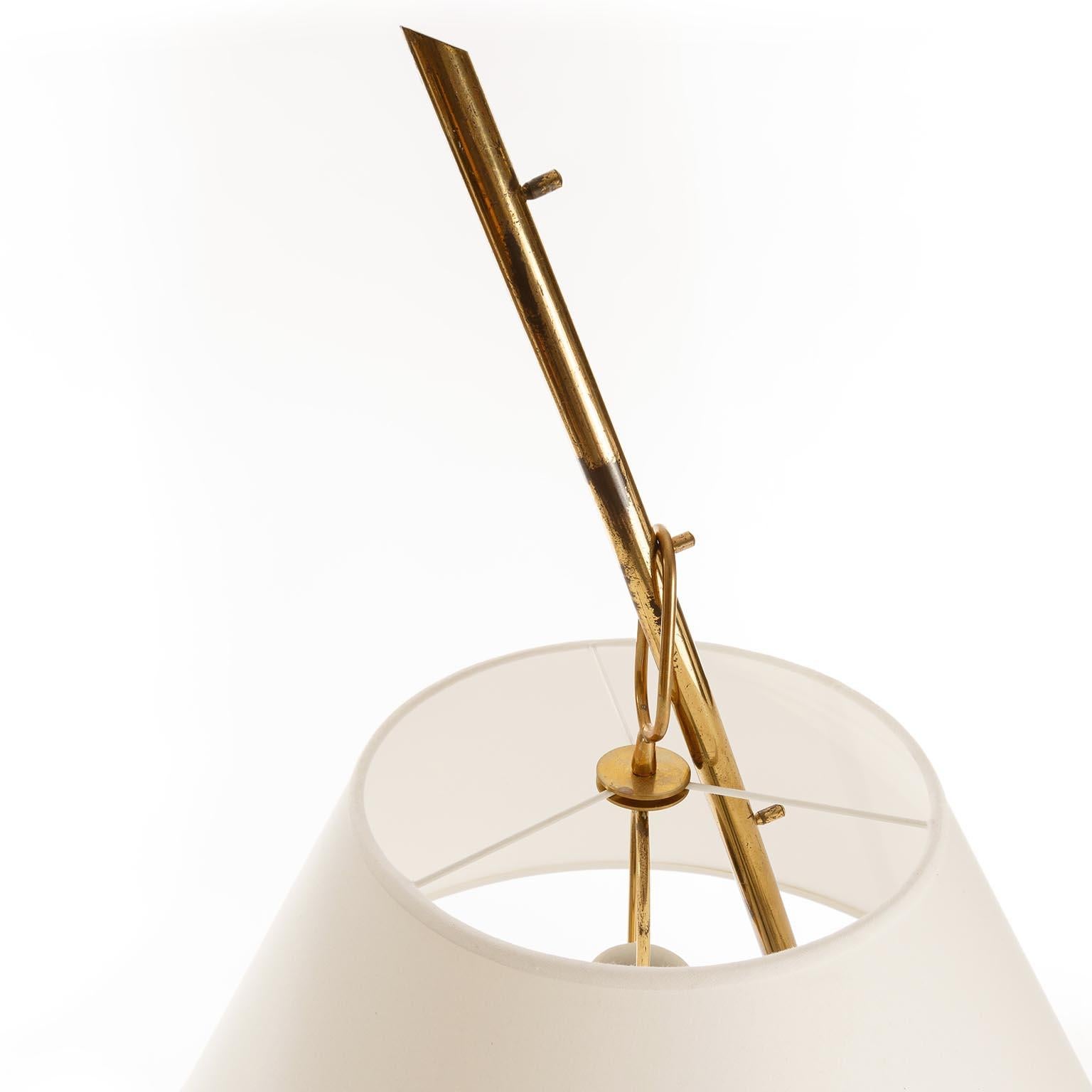 One of Two Height Adjustable Kalmar Brass Floor Lamps 'Cavador' No. 2098, 1960 For Sale 2