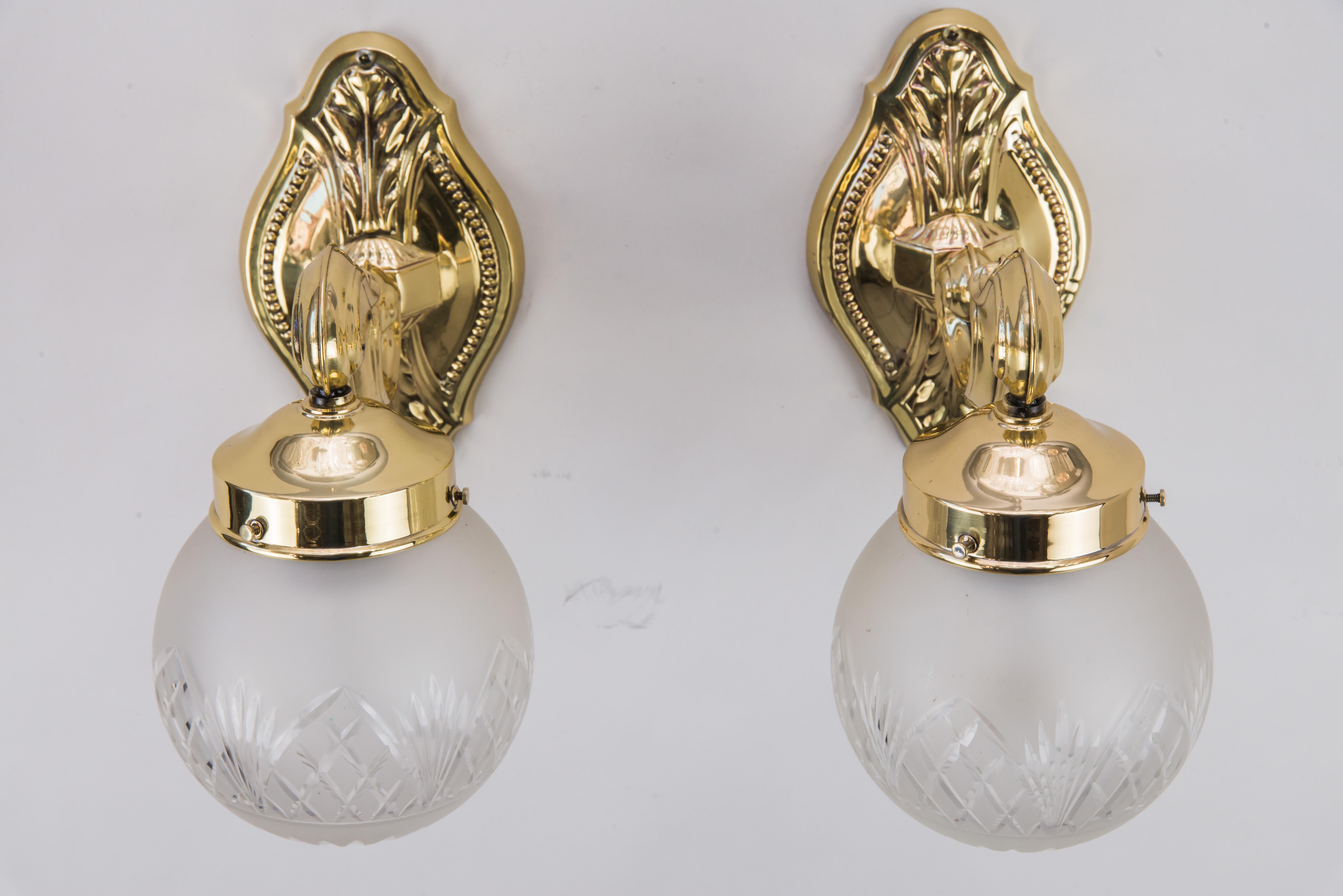 Two Historistic Wall sconces around 1890s with original cut glass shades In Excellent Condition In Wien, AT